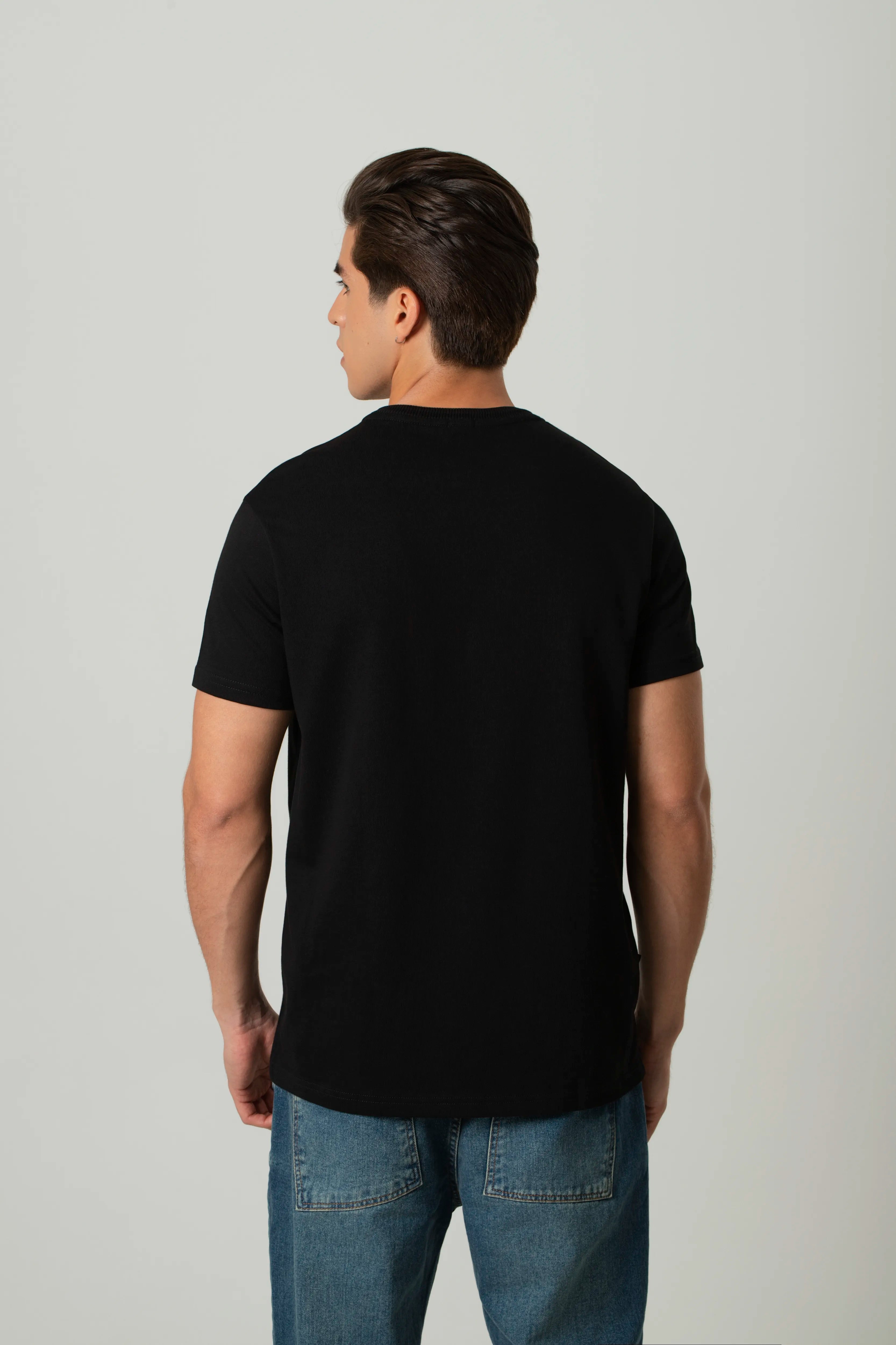 CAMISETA MANGA CORTA COLOR NEGRO