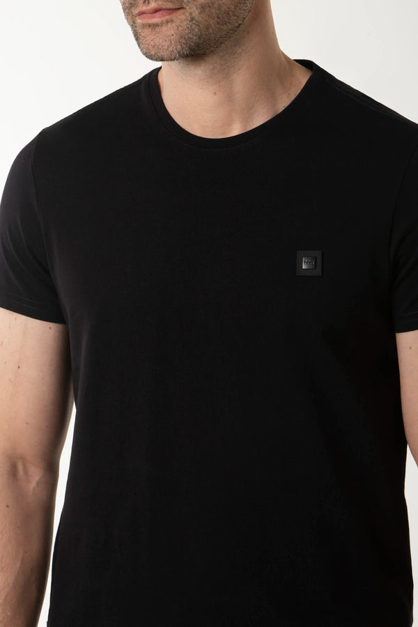 CAMISETA MANGA CORTA COLOR NEGRO