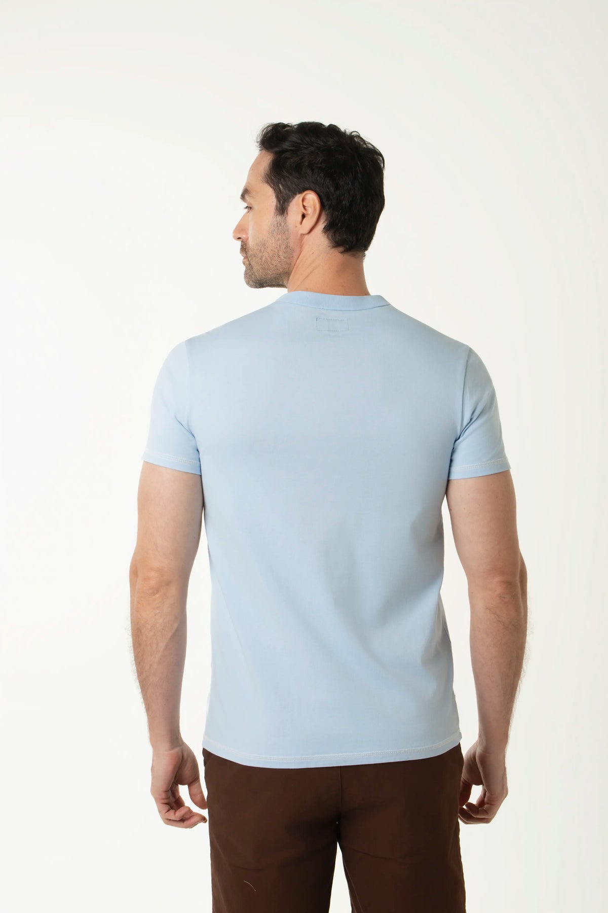 CAMISETA MANGA CORTA COLOR AZUL CHAMBRAY