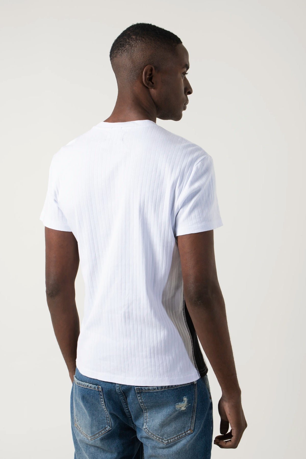CAMISETA MANGA CORTA COLOR BLANCO OPTICO