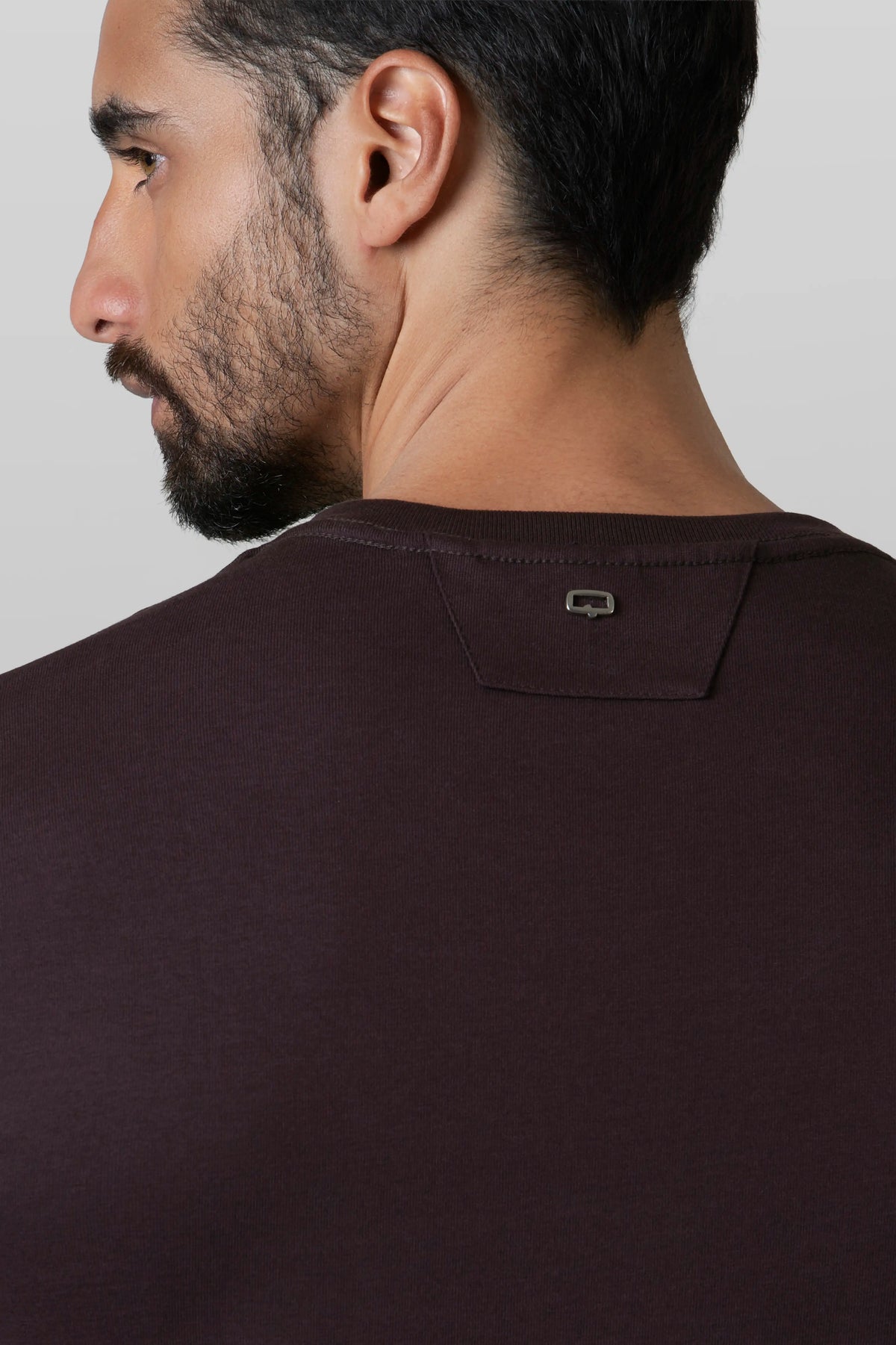 CAMISETA MANGA CORTA COLOR CHOCOLATE PLUM