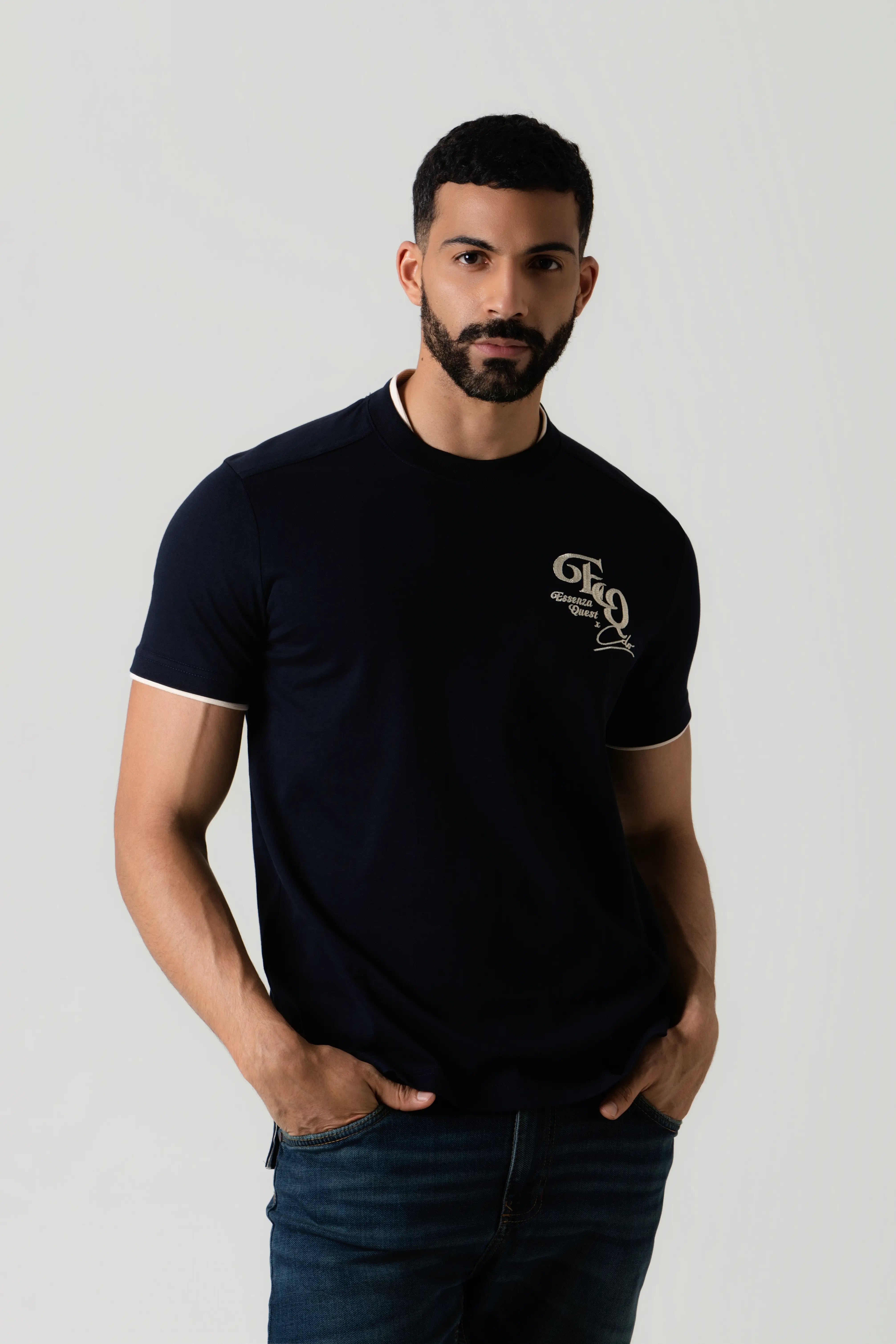 CAMISETA MANGA CORTA COLOR AZUL OSCURO