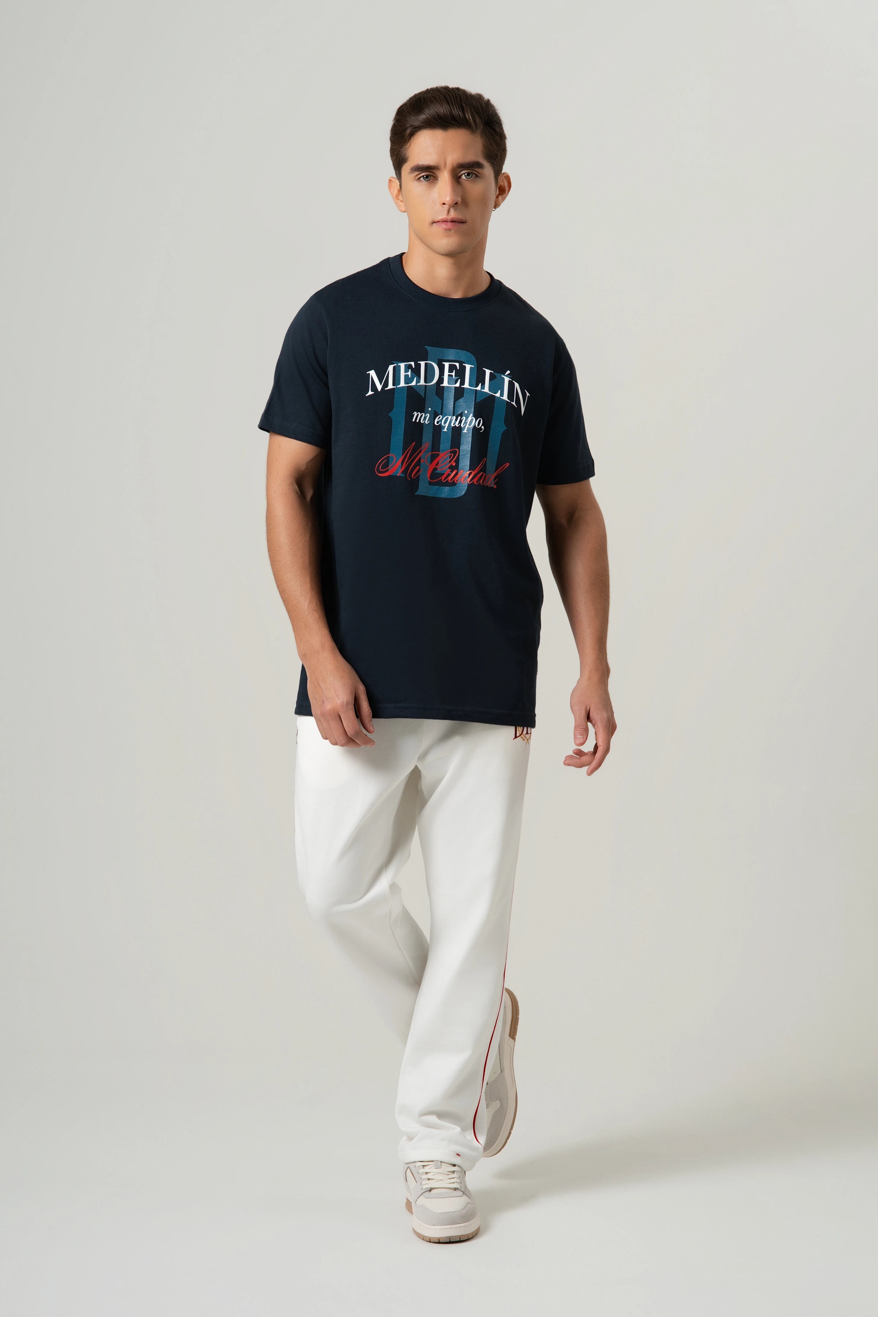 CAMISETA MANGA CORTA COLOR AZUL OSCURO