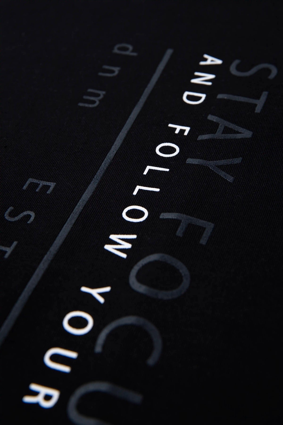 CAMISETA MANGA CORTA COLOR NEGRO