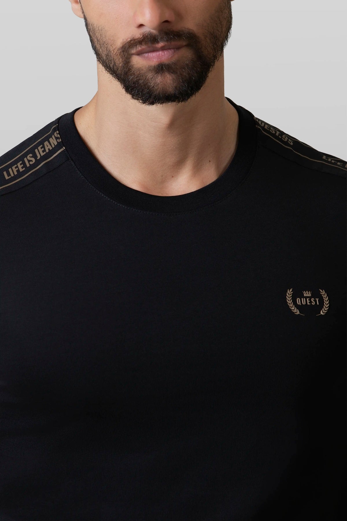 CAMISETA MANGA CORTA COLOR NEGRO