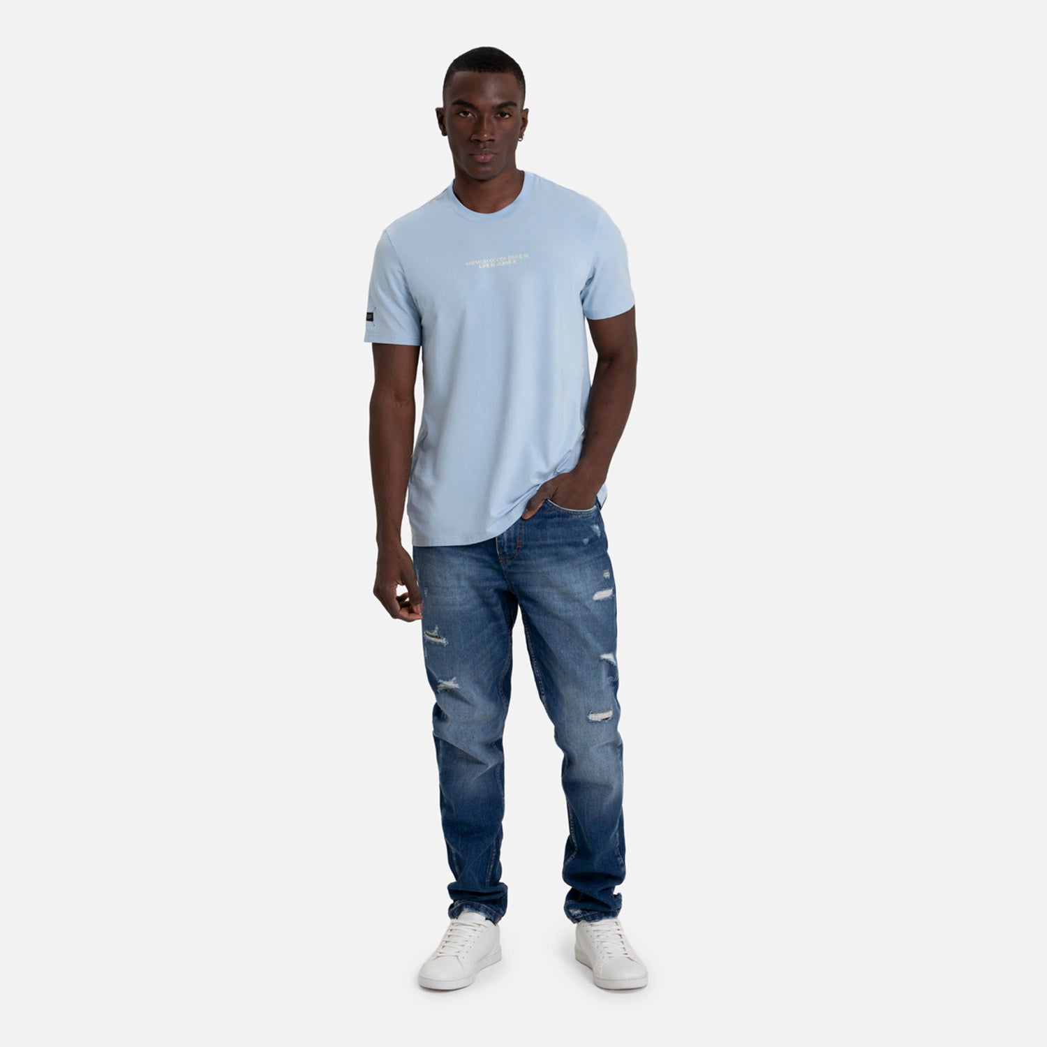CAMISETA PREMIUM MANGA CORTA COLOR AZUL CHAMBRAY