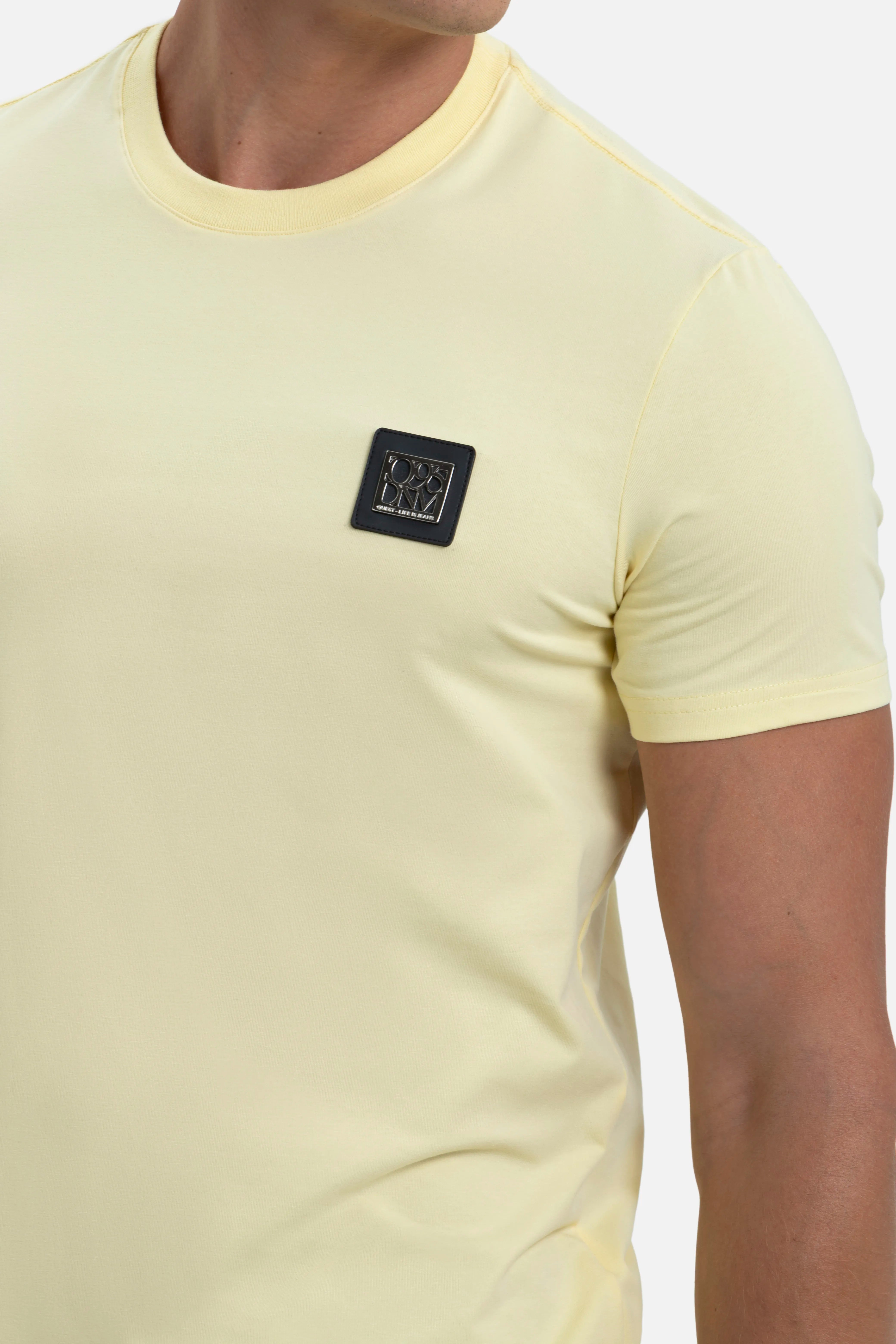 CAMISETA PREMIUM MANGA CORTA COLOR BANANA PALIDO