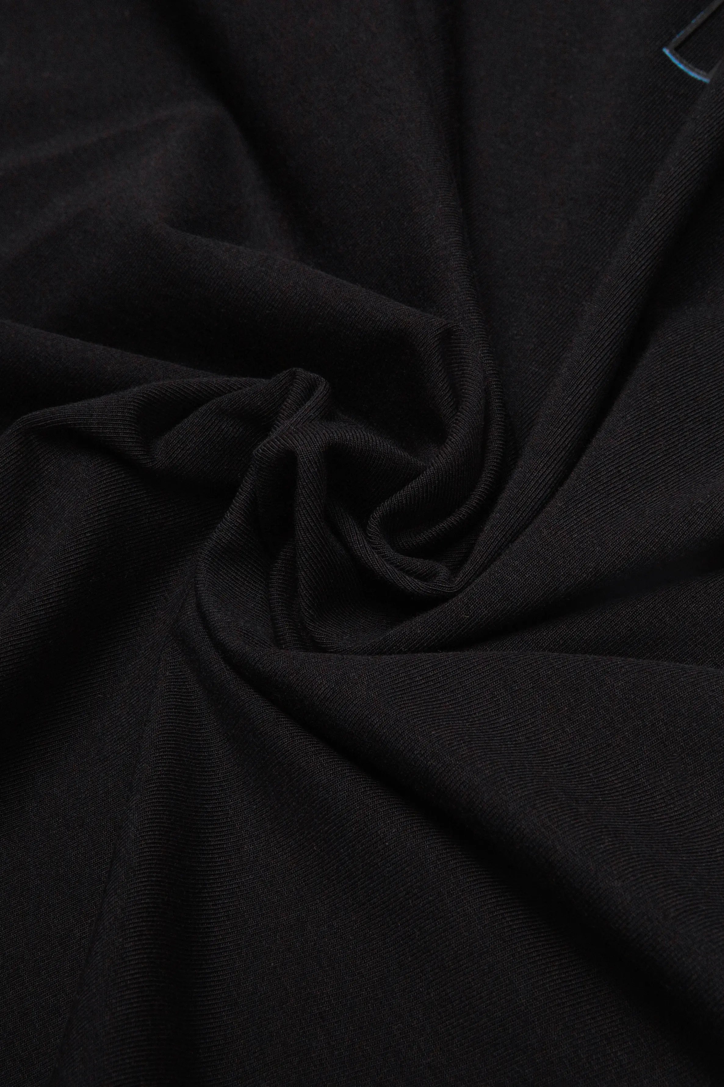 CAMISETA PREMIUM MANGA CORTA COLOR NEGRO