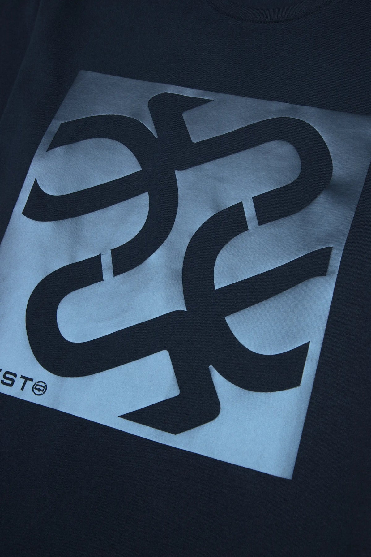 CAMISETA PREMIUM MANGA CORTA COLOR AZUL OSCURO