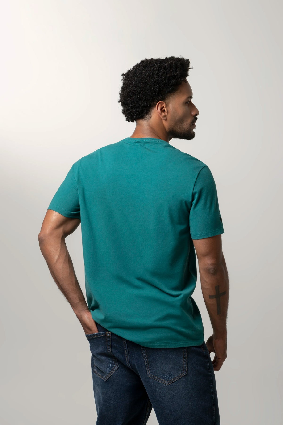 CAMISETA PREMIUM MANGA CORTA COLOR VERDE TORMENTA