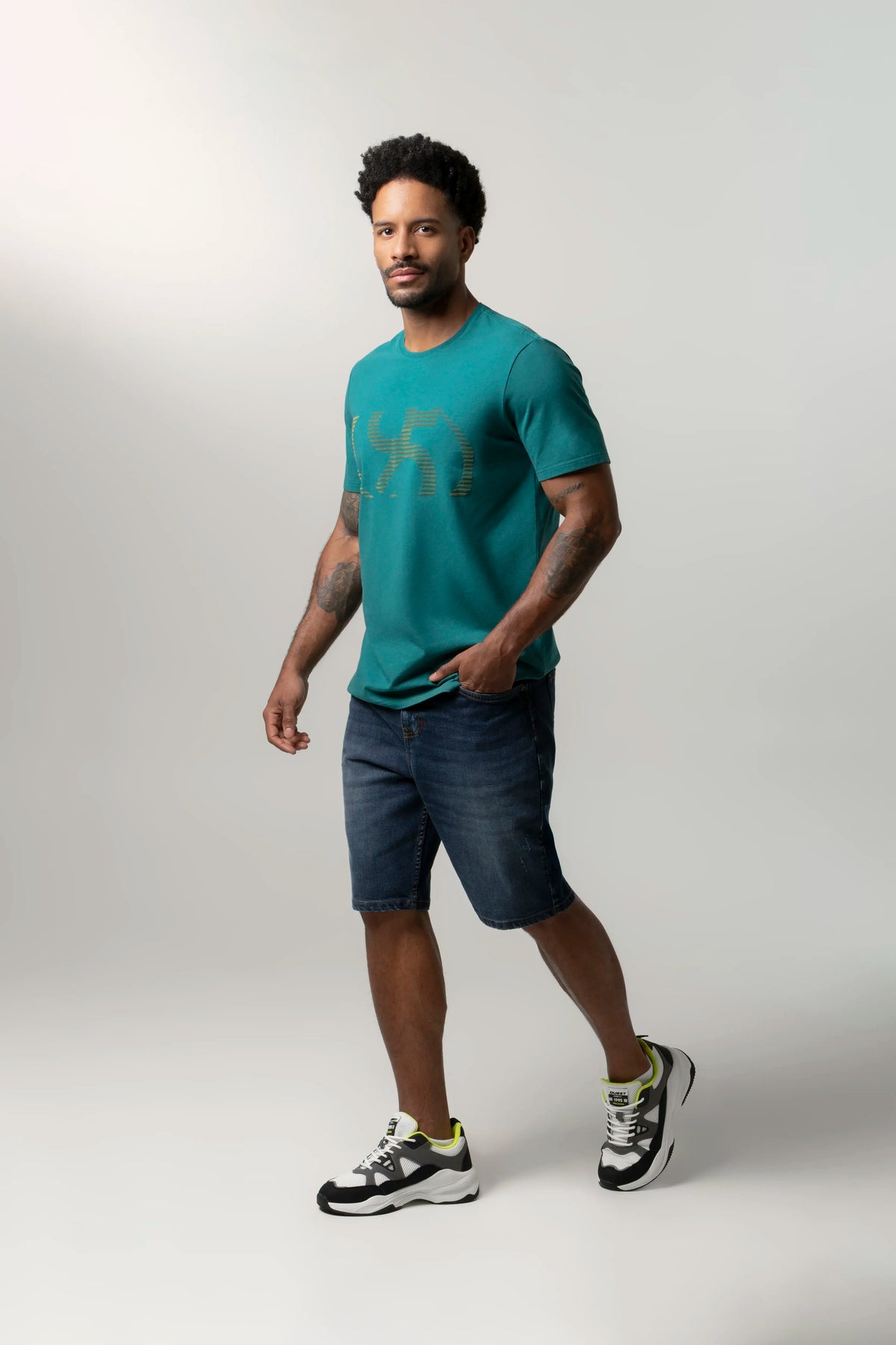CAMISETA PREMIUM MANGA CORTA COLOR VERDE TORMENTA
