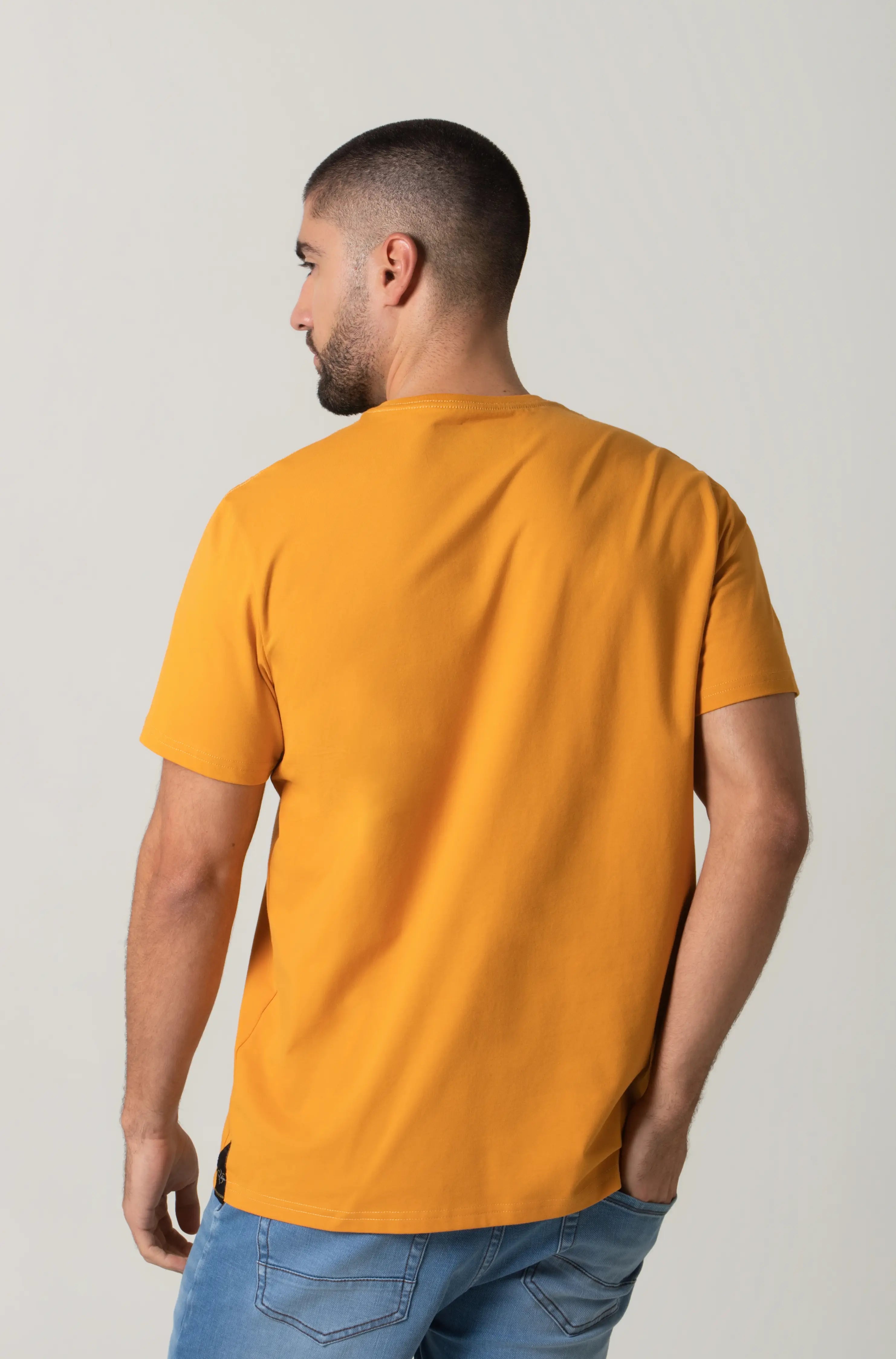 CAMISETA PREMIUM MANGA CORTA COLOR MOSTAZA