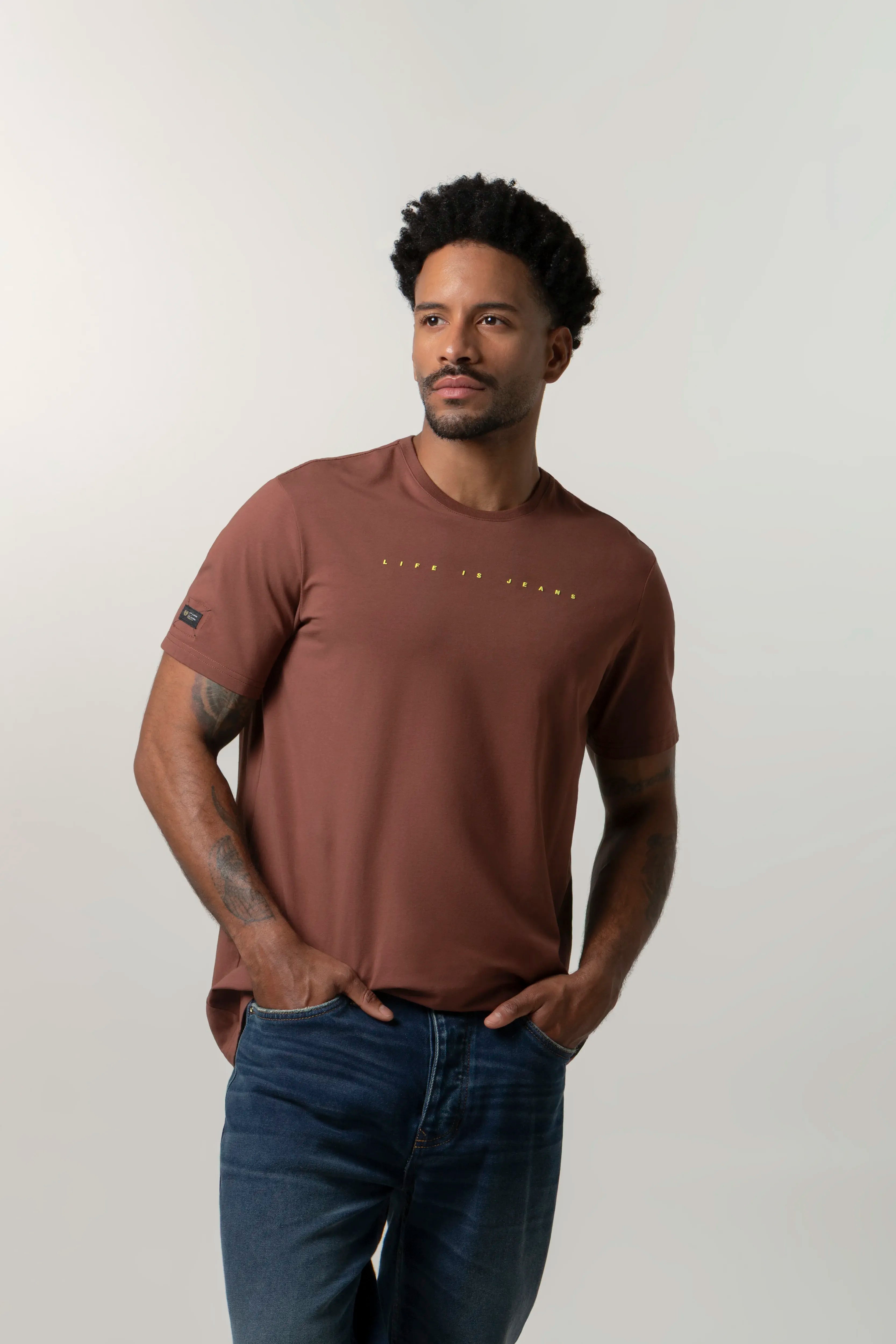CAMISETA PREMIUM MANGA CORTA COLOR BRUNETTE