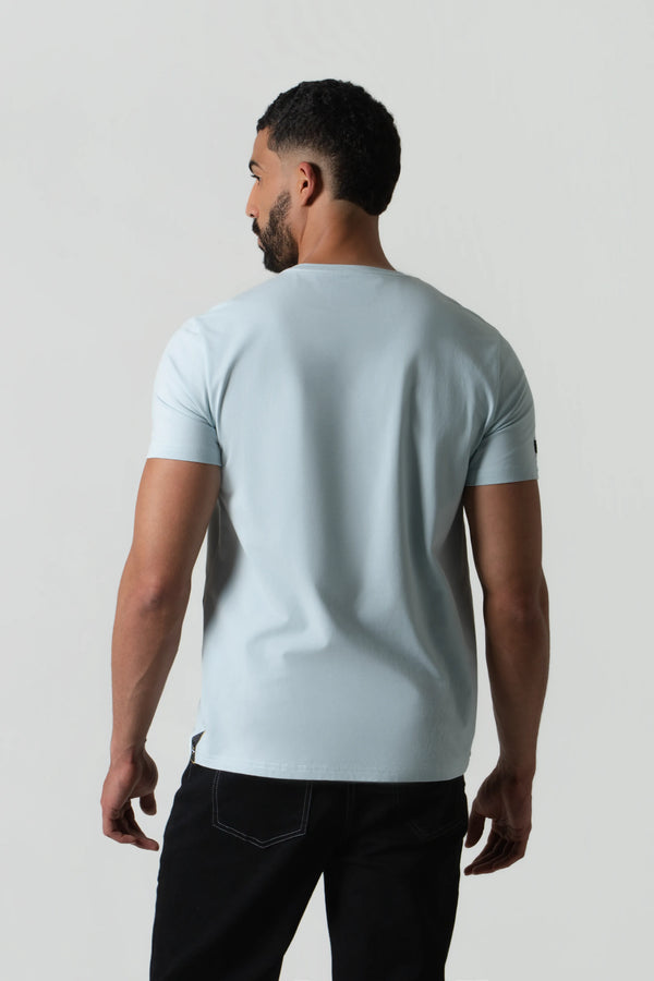CAMISETA PREMIUM MANGA CORTA COLOR BABY BLUE – Quest Colombia