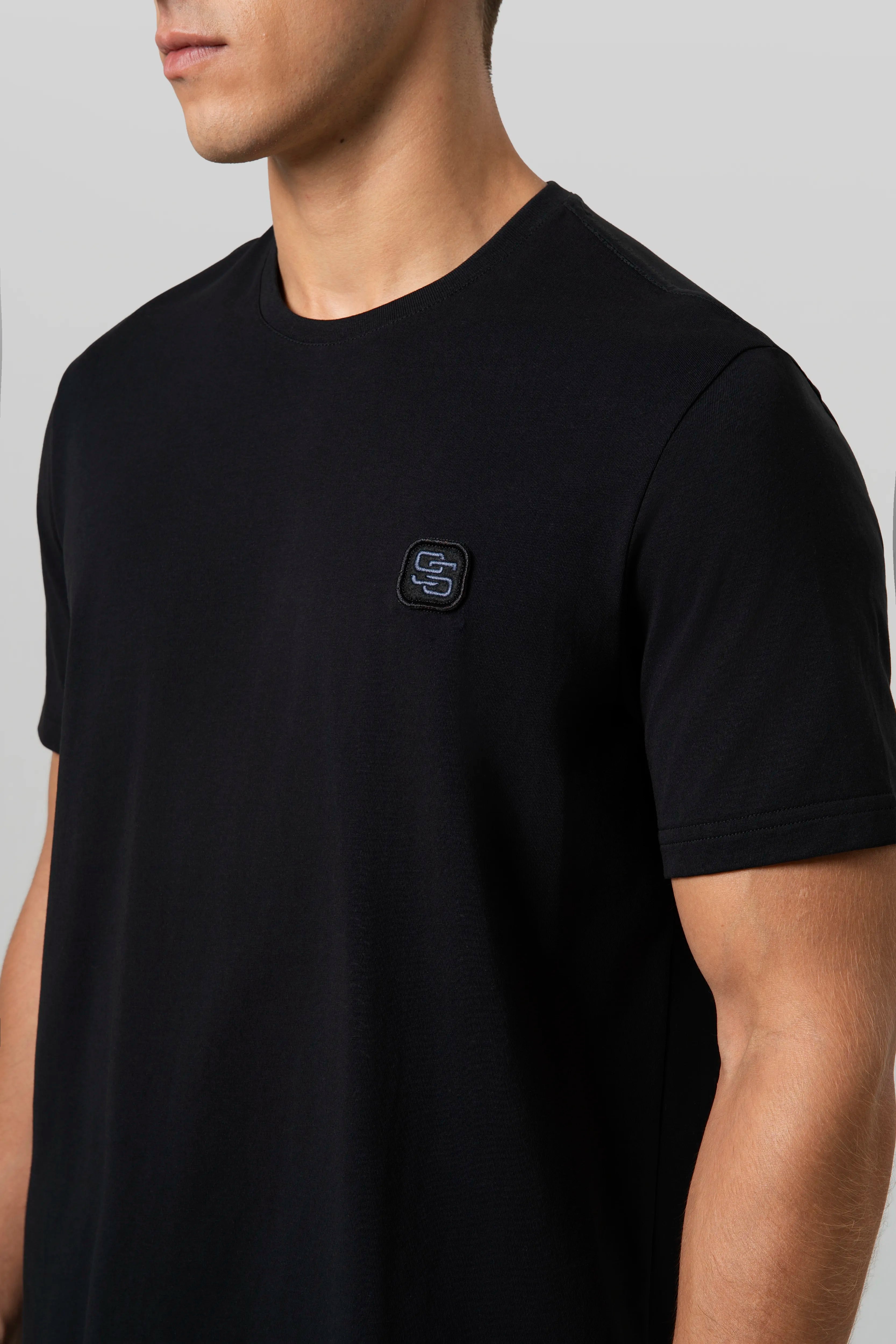 CAMISETA PREMIUM MANGA CORTA COLOR NEGRO