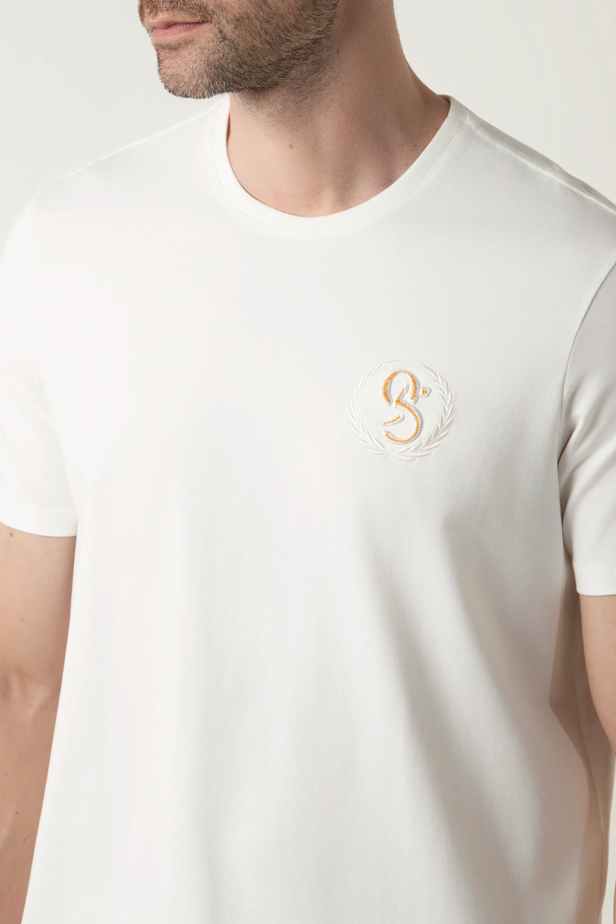 CAMISETA PREMIUM MANGA CORTA COLOR IVORY