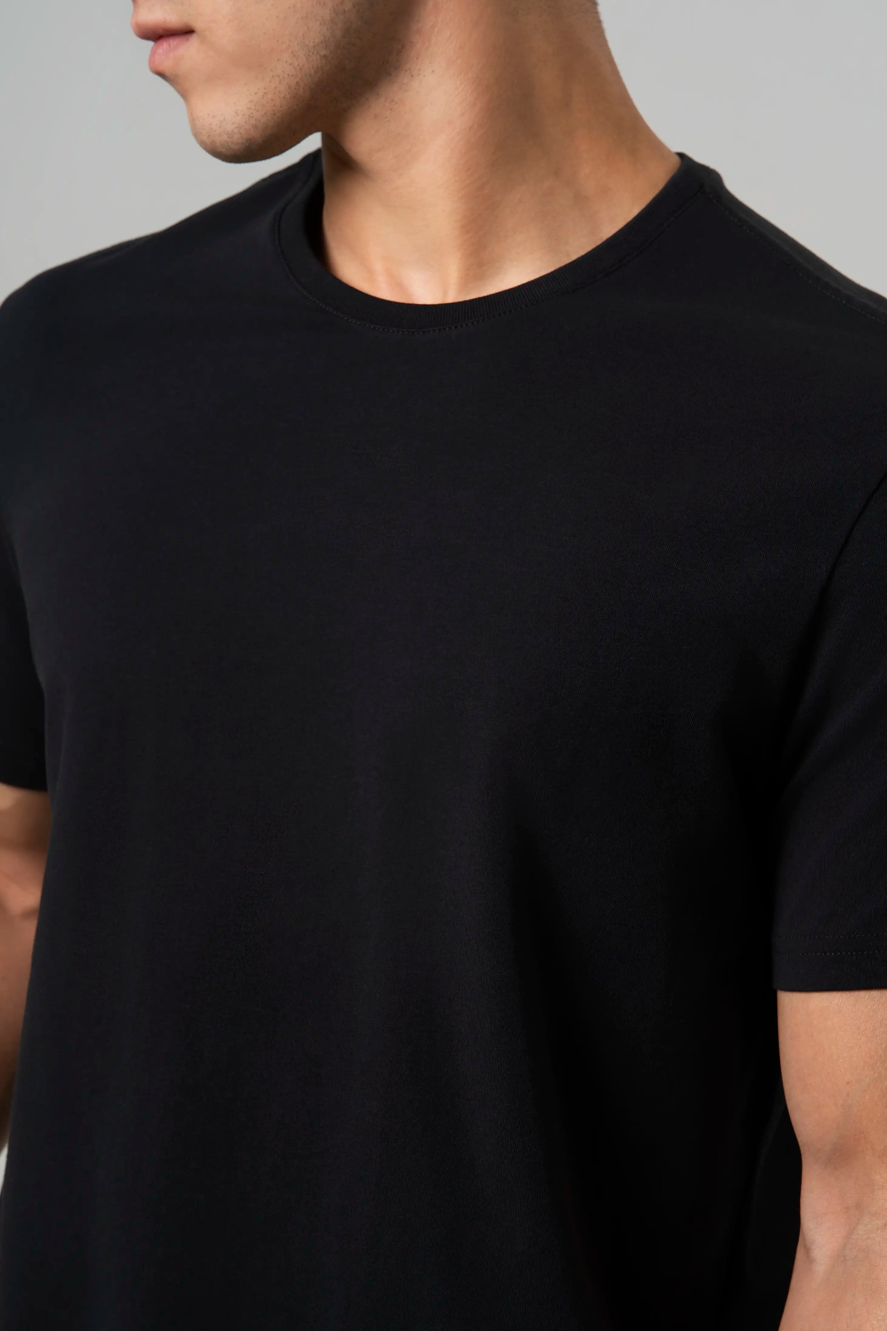 CAMISETA PREMIUM MANGA CORTA COLOR NEGRO