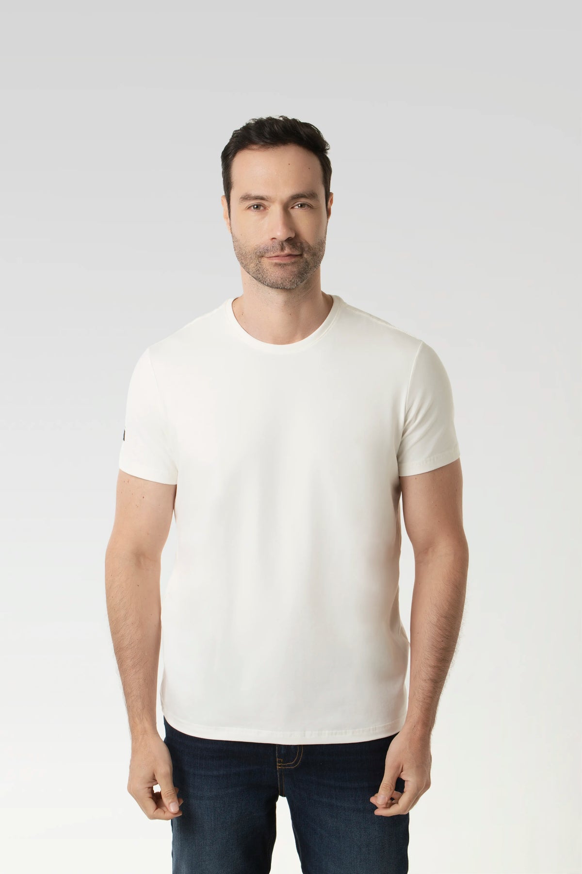 Camisetas basicos Smart – Quest Colombia
