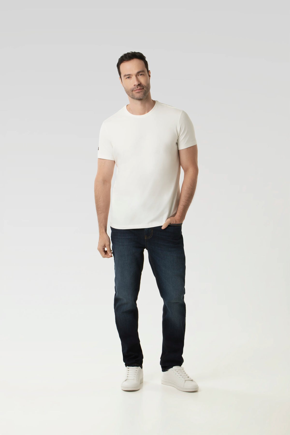 Camisetas basicos Smart – Quest Colombia
