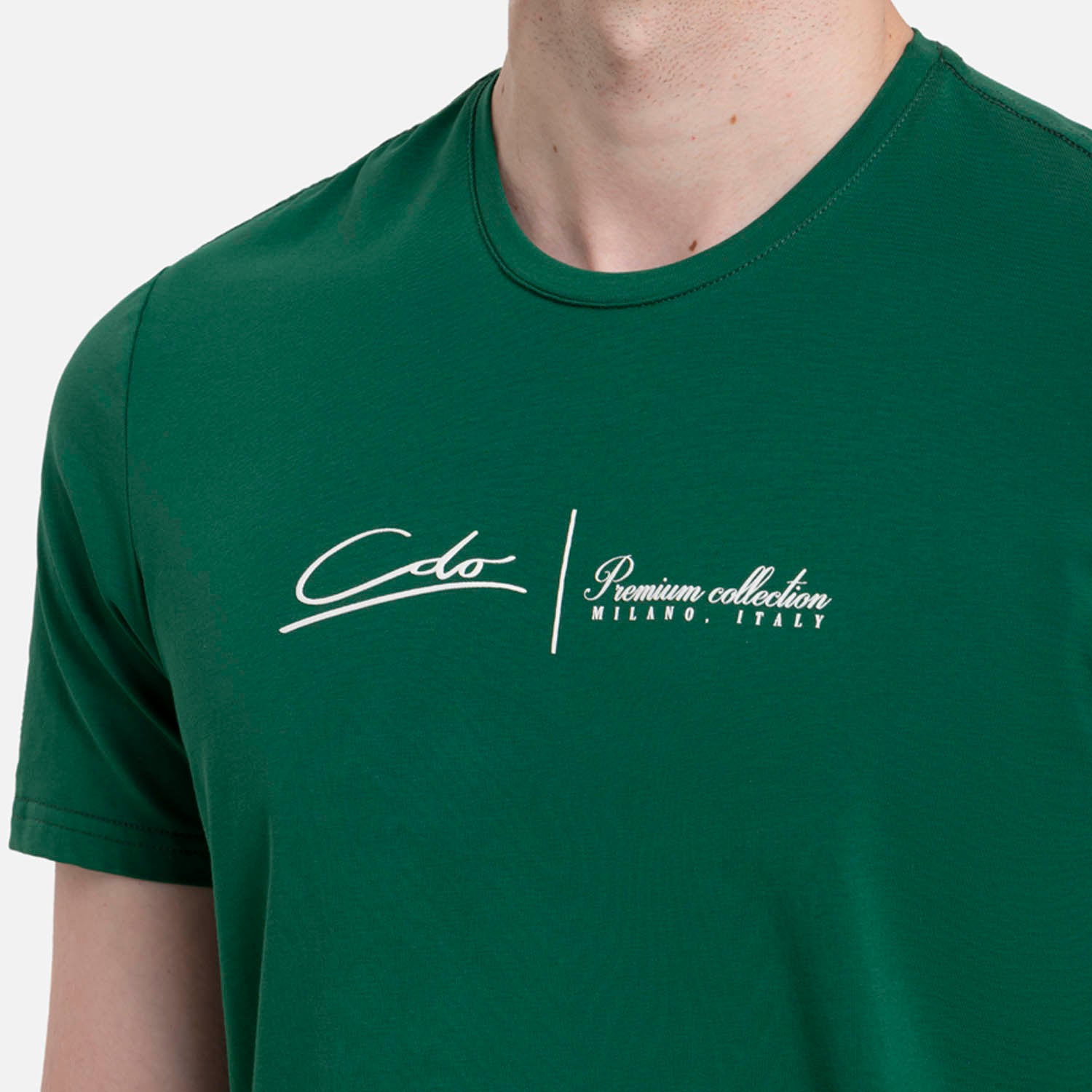 CAMISETA PREMIUM MANGA CORTA COLOR VERDE PRADERA