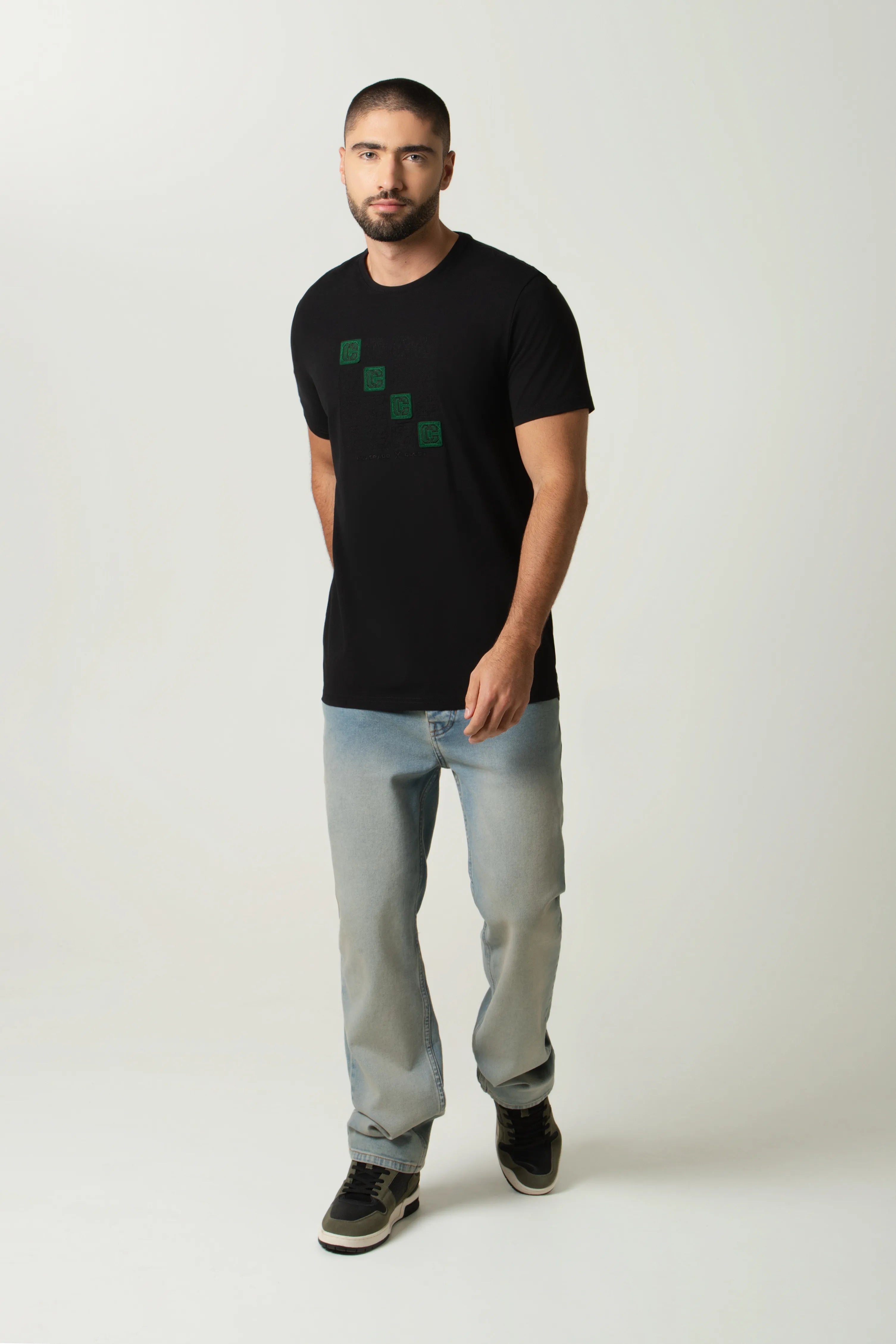 CAMISETA PREMIUM MANGA CORTA COLOR NEGRO