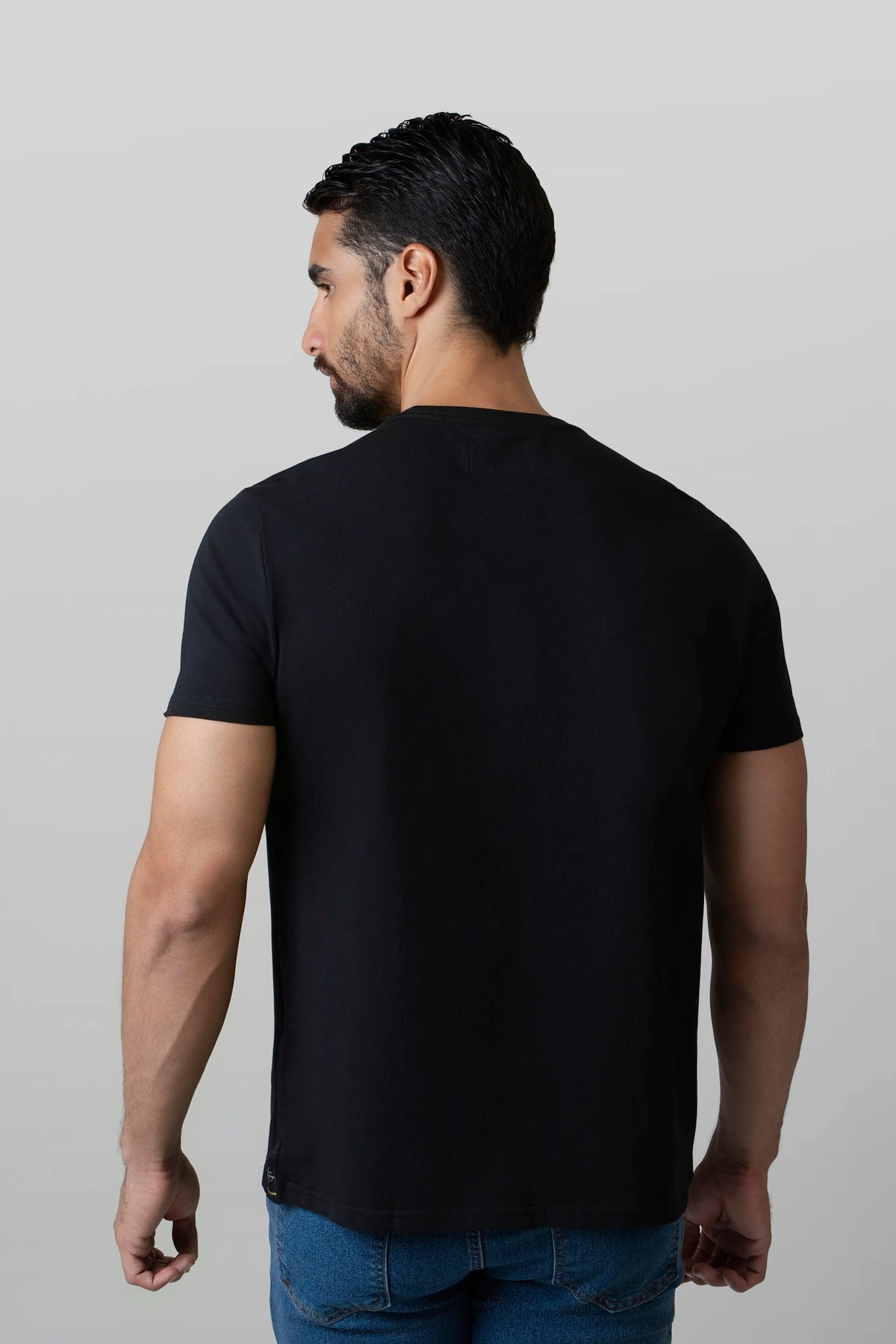 CAMISETA PREMIUM MANGA CORTA COLOR NEGRO