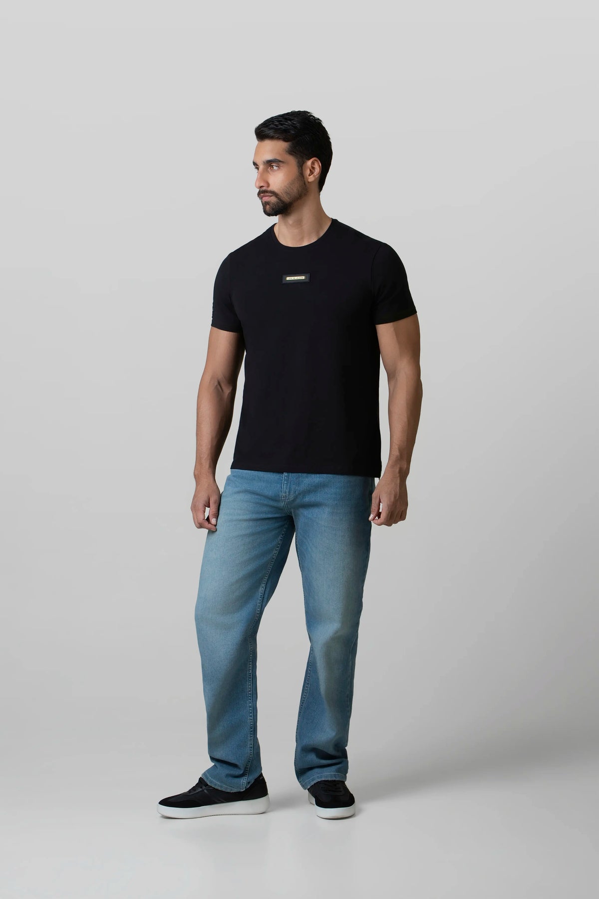 CAMISETA PREMIUM MANGA CORTA COLOR NEGRO