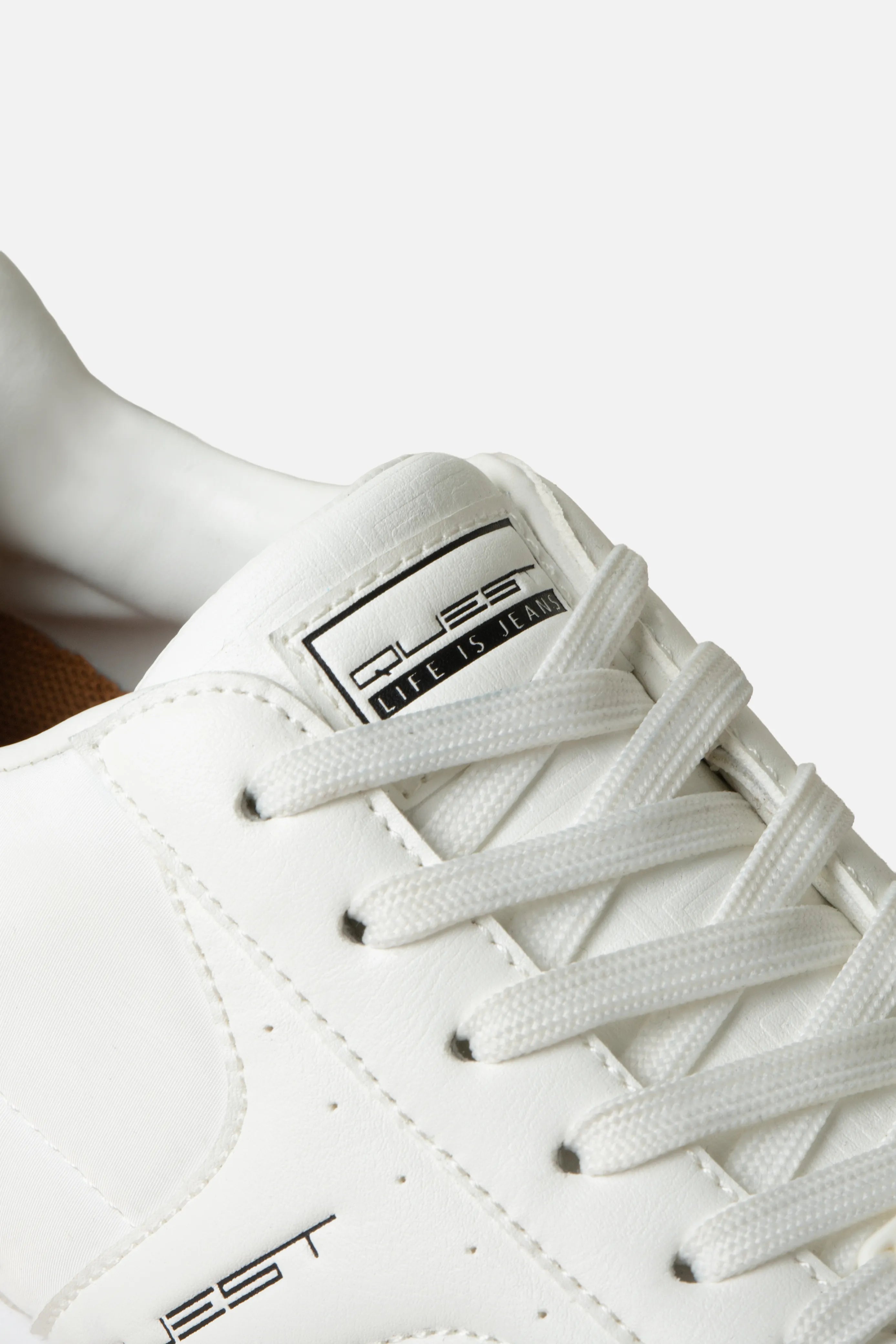 ZAPATOS CASUAL COLOR BLANCO OPTICO