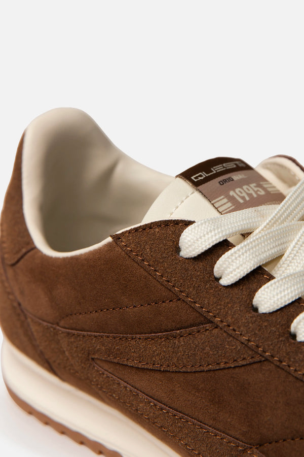 ZAPATOS DEPORTIVO COLOR BRUNETTE