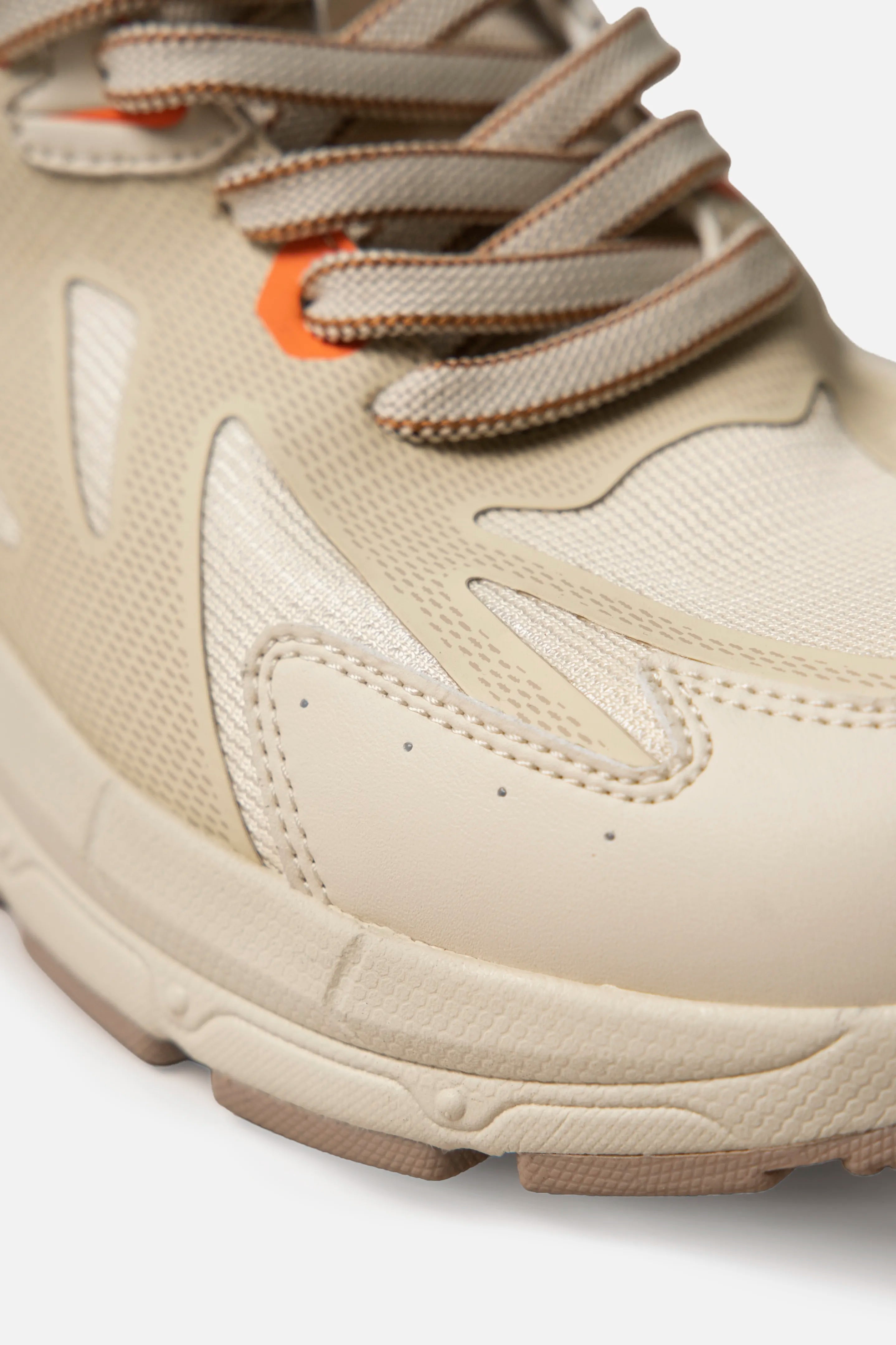 ZAPATOS DEPORTIVO COLOR BEIGE