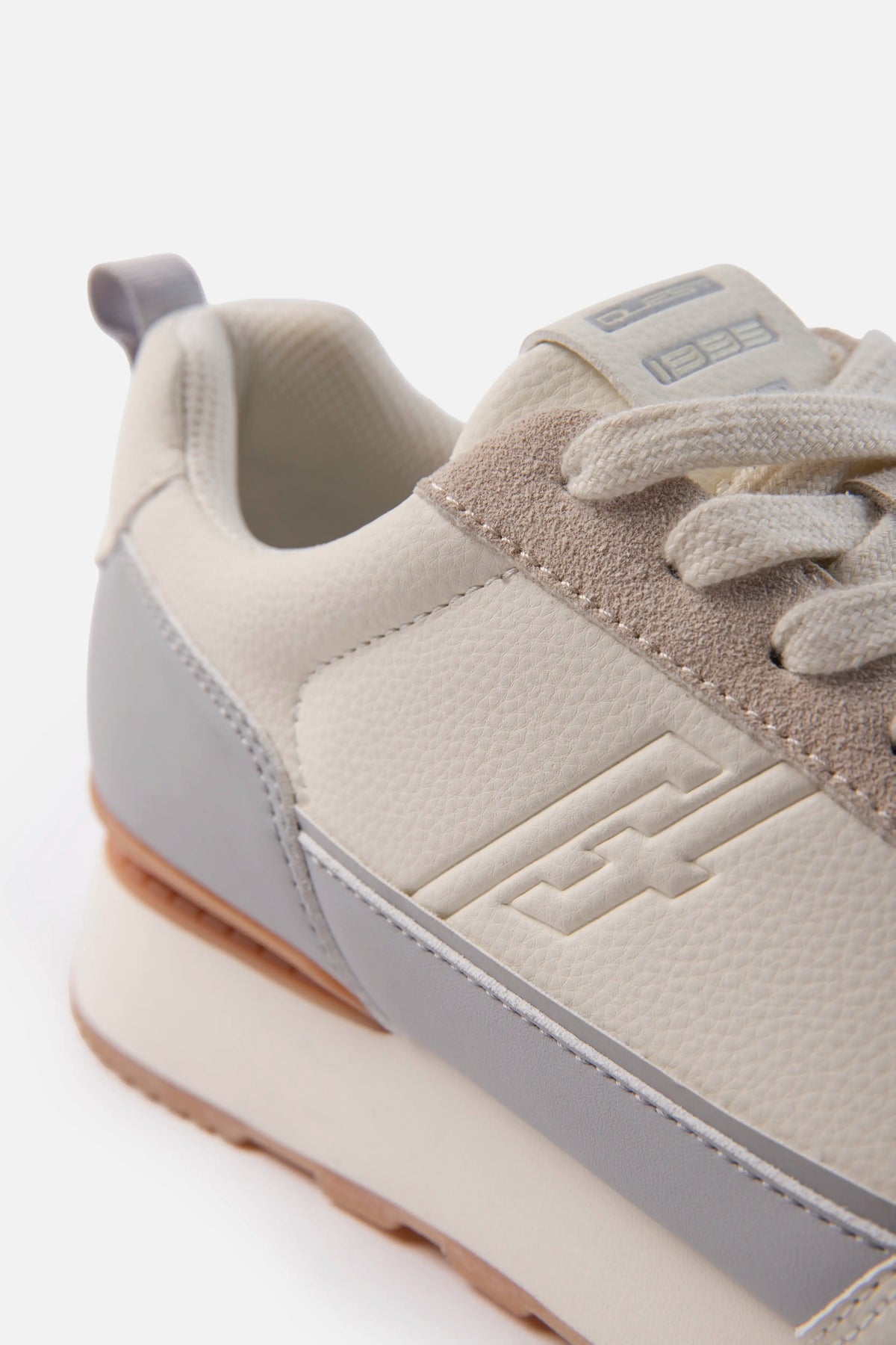 ZAPATOS CASUAL COLOR IVORY