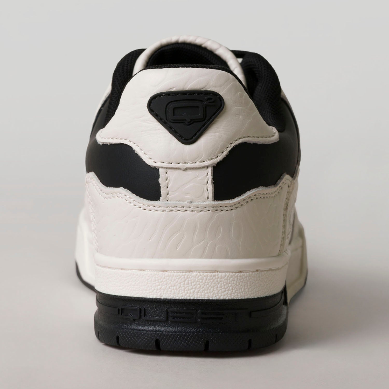 ZAPATOS TENIS COLOR NEGRO - BLANCO