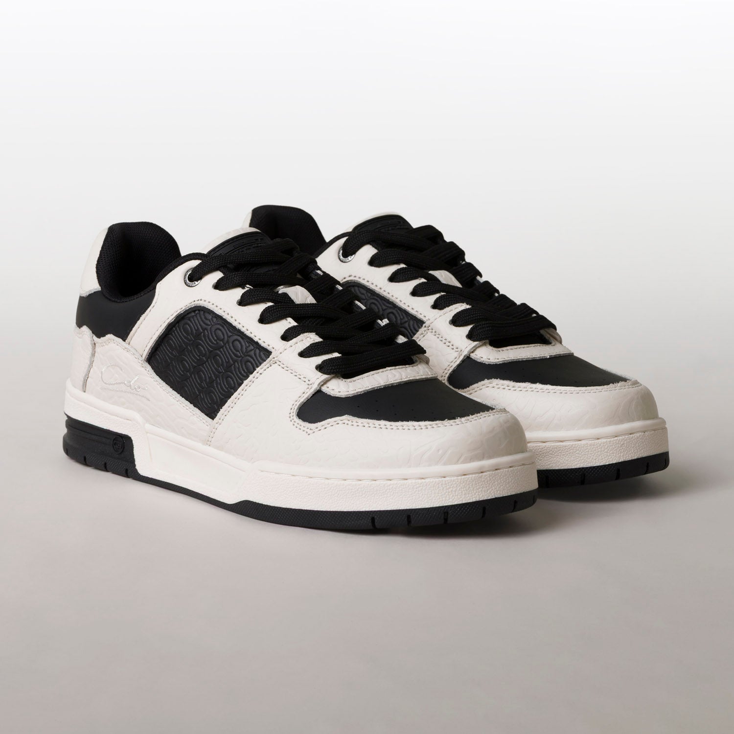 ZAPATOS TENIS COLOR NEGRO - BLANCO