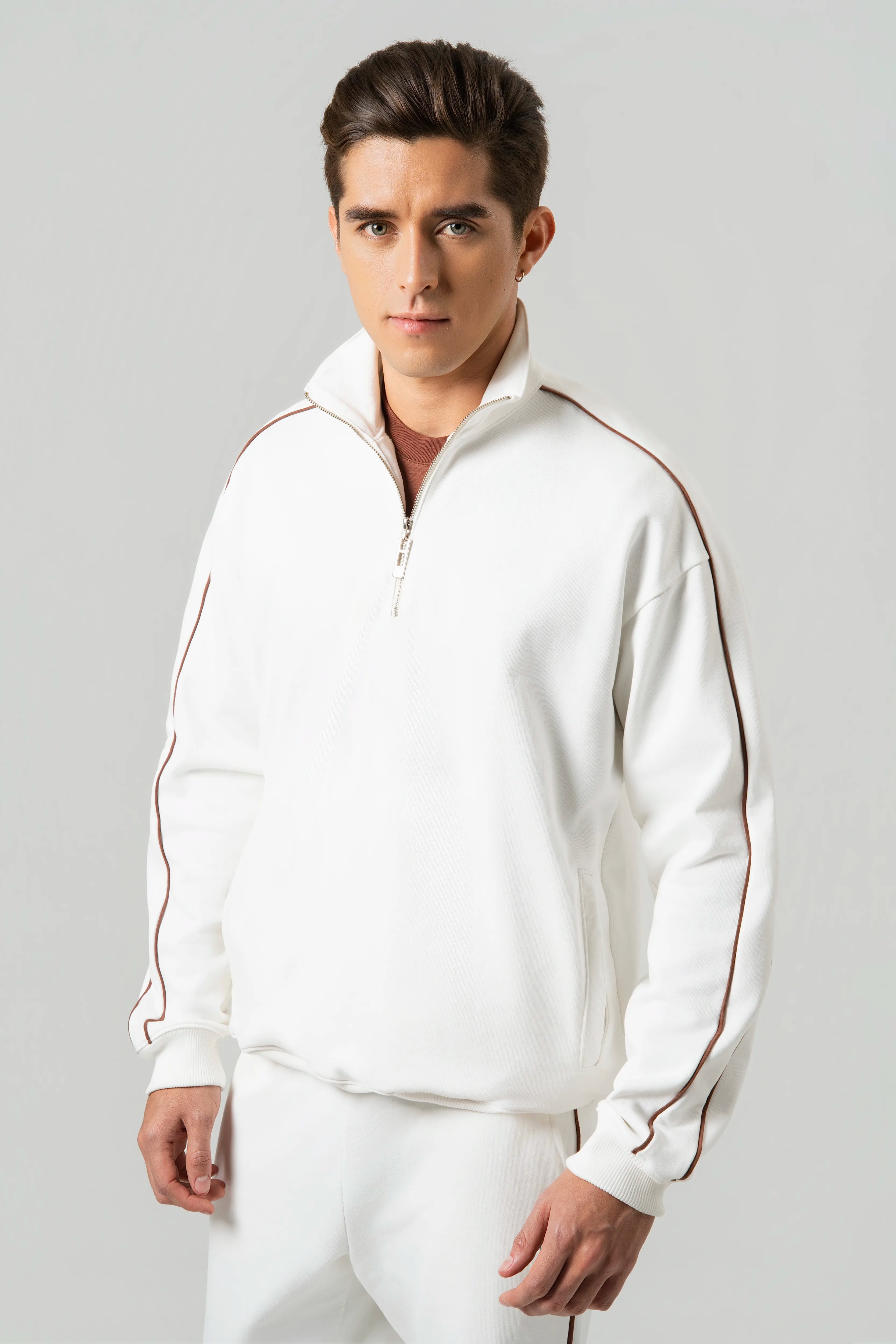BUZO CERRADO COLOR IVORY