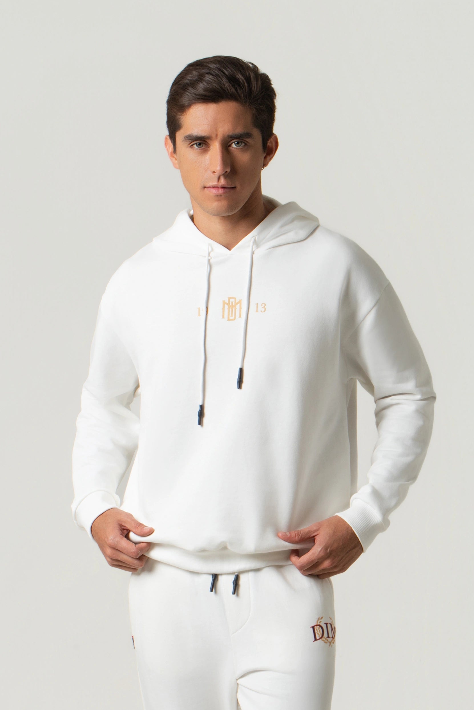 BUZO CERRADO COLOR IVORY