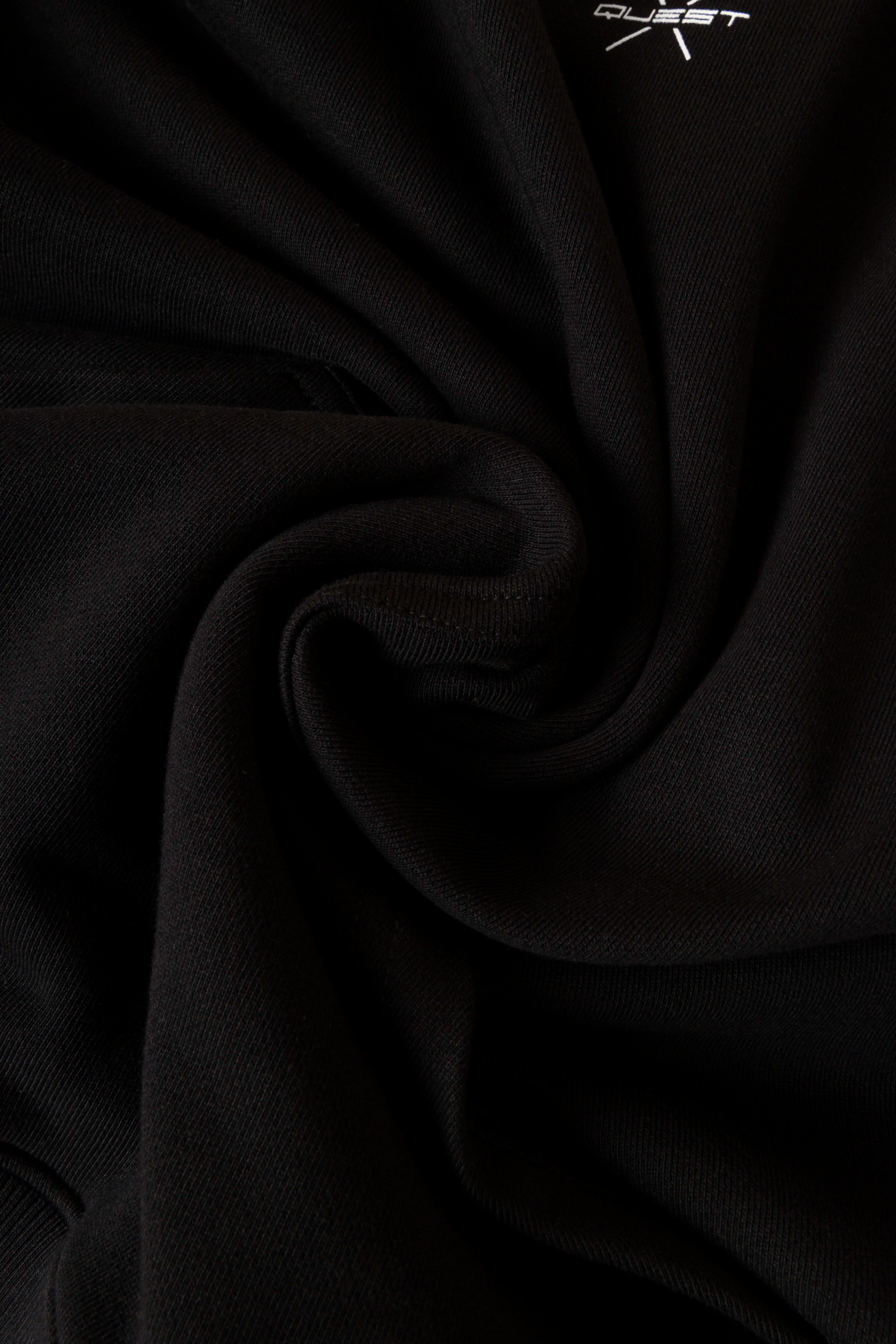 BUZO CERRADO COLOR NEGRO