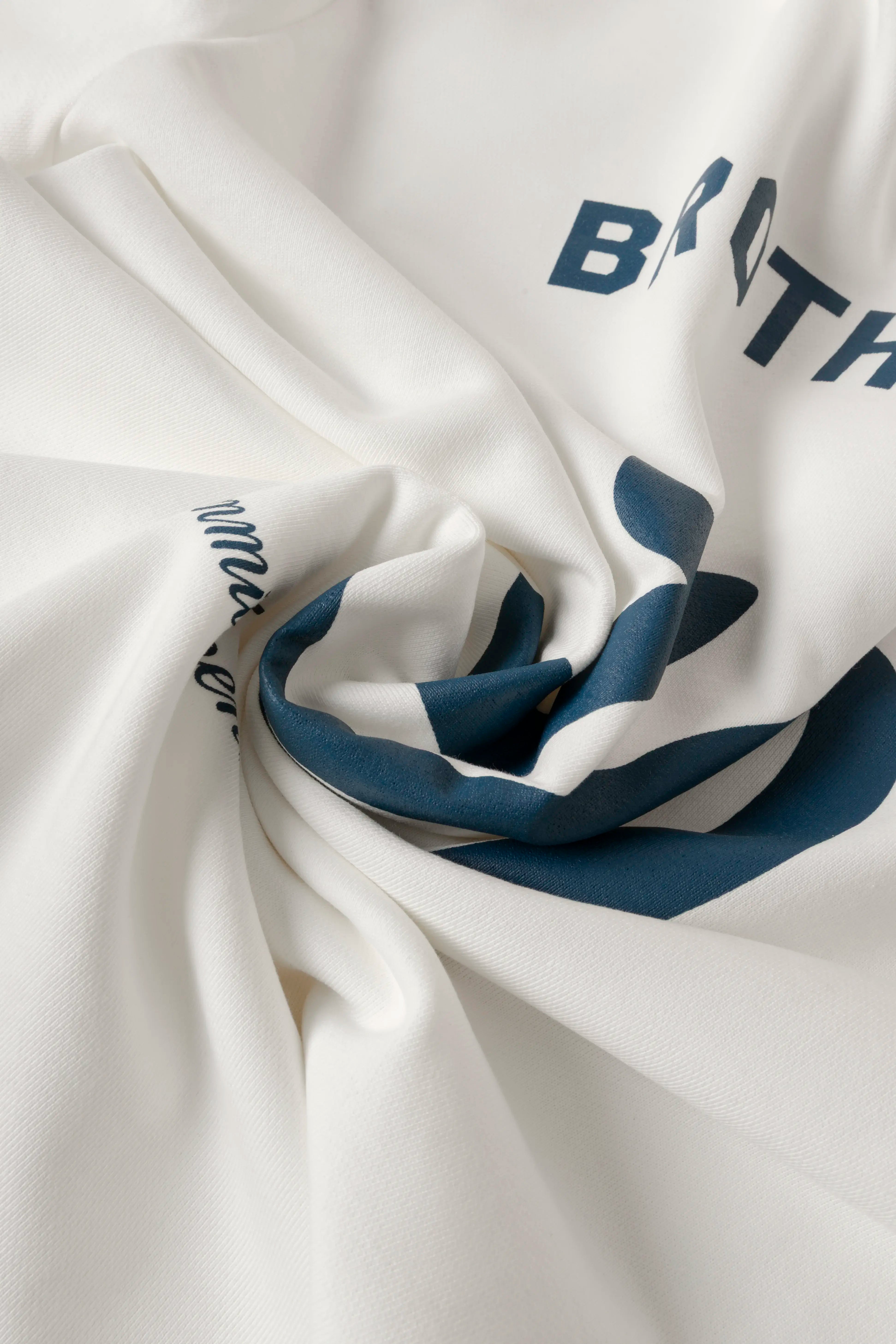 BUZO CERRADO MARCA QUEST X JUAN FERNANDO QUINTERO