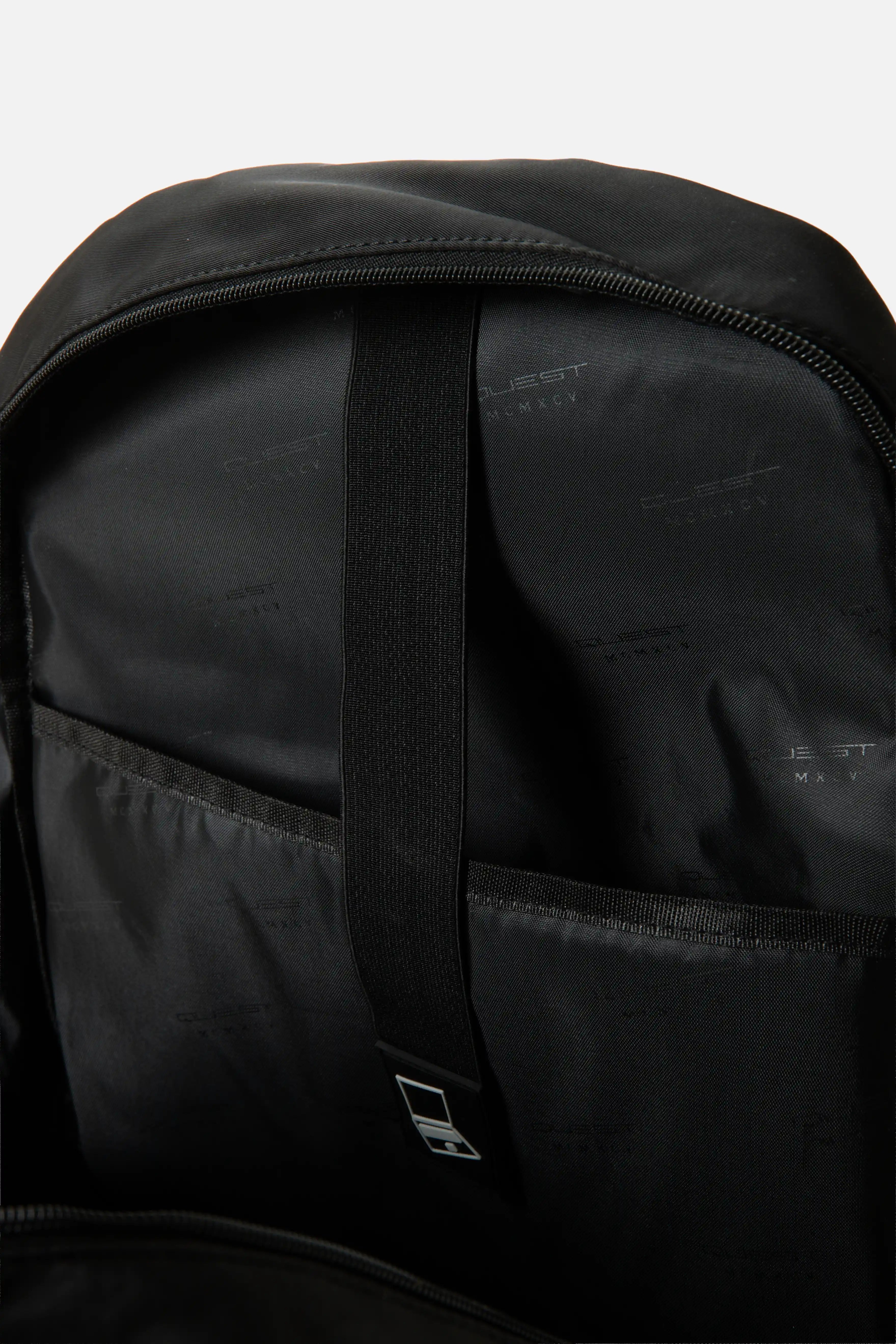 MALETIN TIPO MORRAL COLOR NEGRO