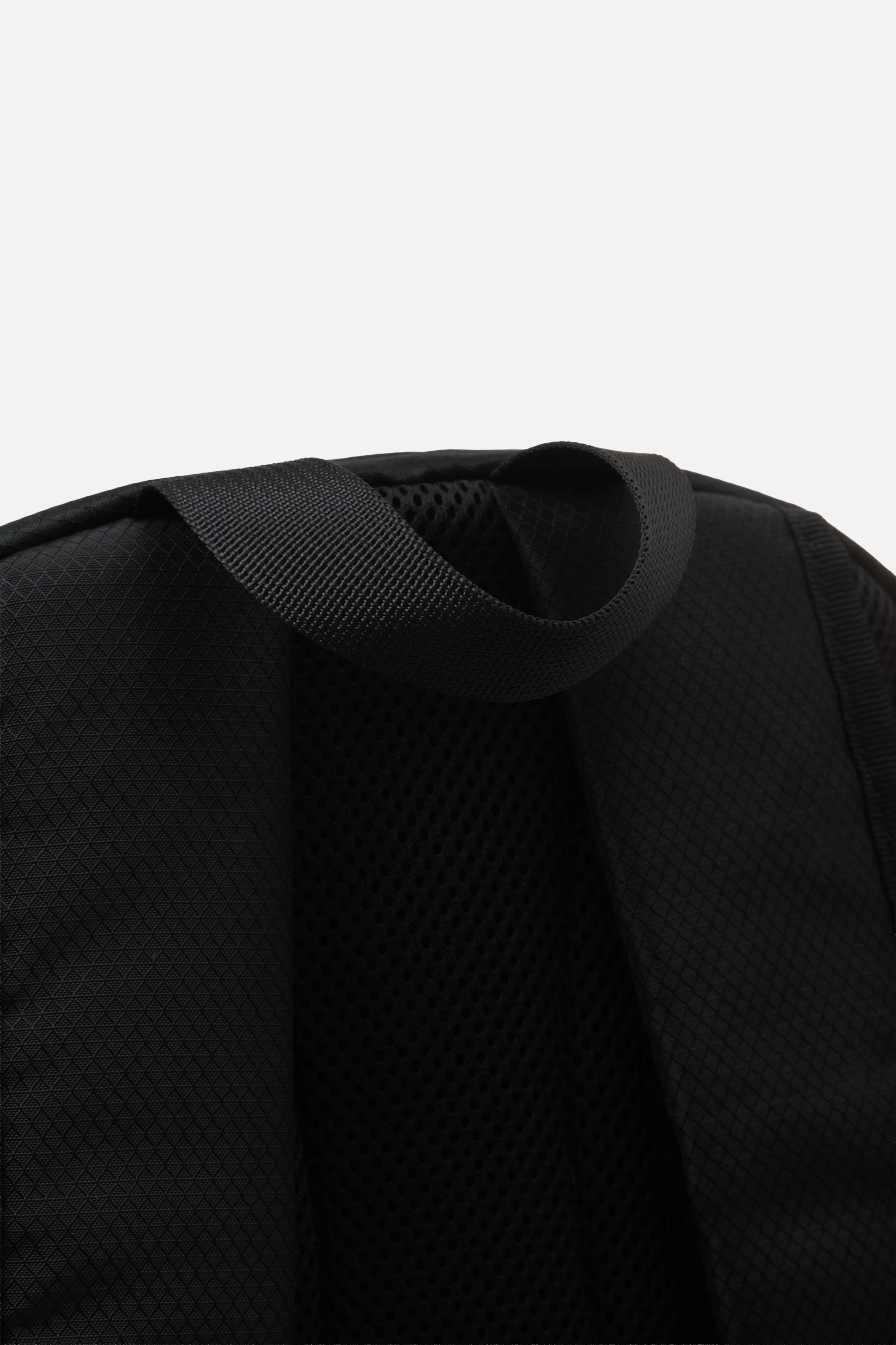 MALETIN TIPO MORRAL COLOR NEGRO