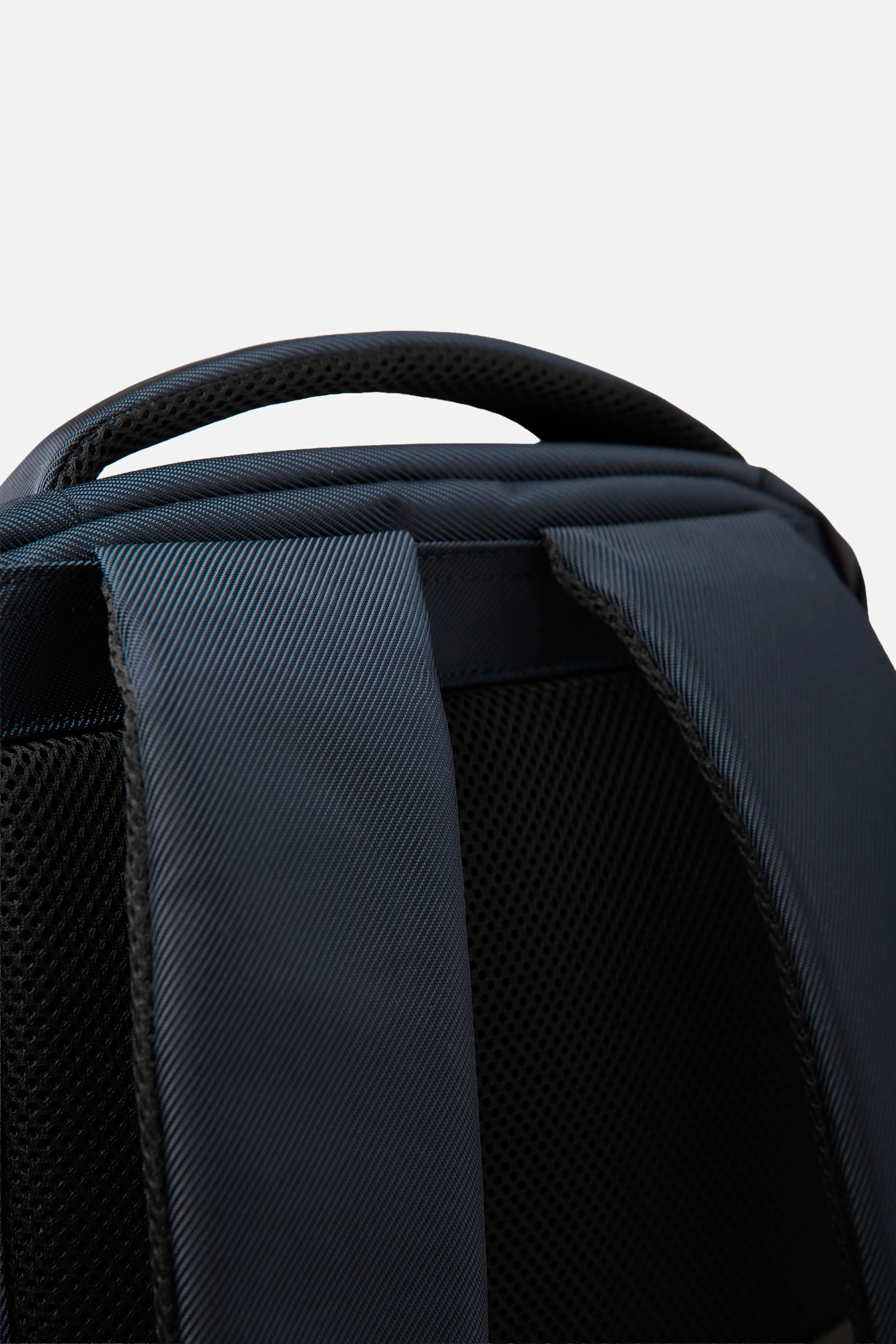 MALETIN TIPO MORRAL COLOR AZUL OSCURO