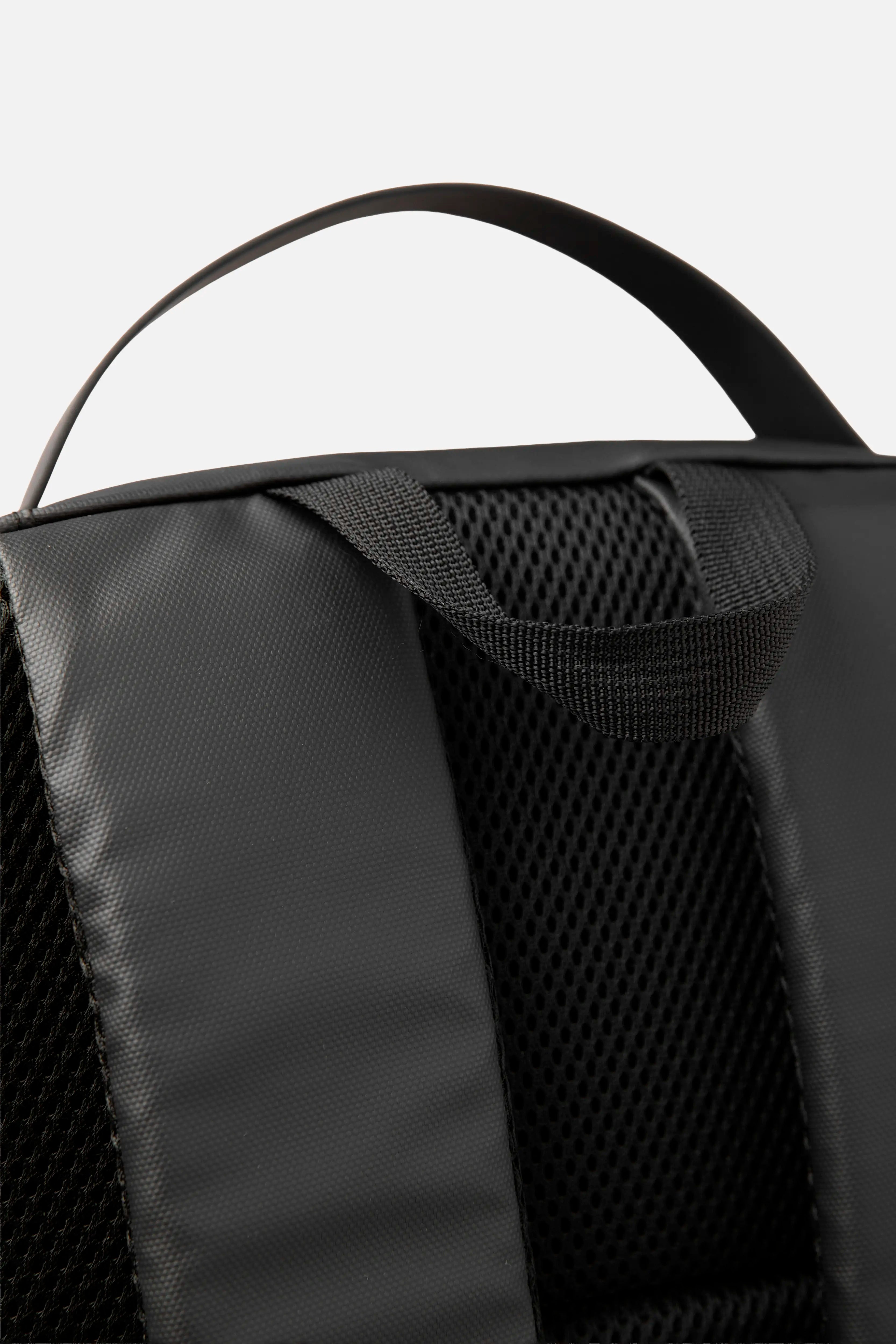 MALETIN TIPO MORRAL COLOR NEGRO