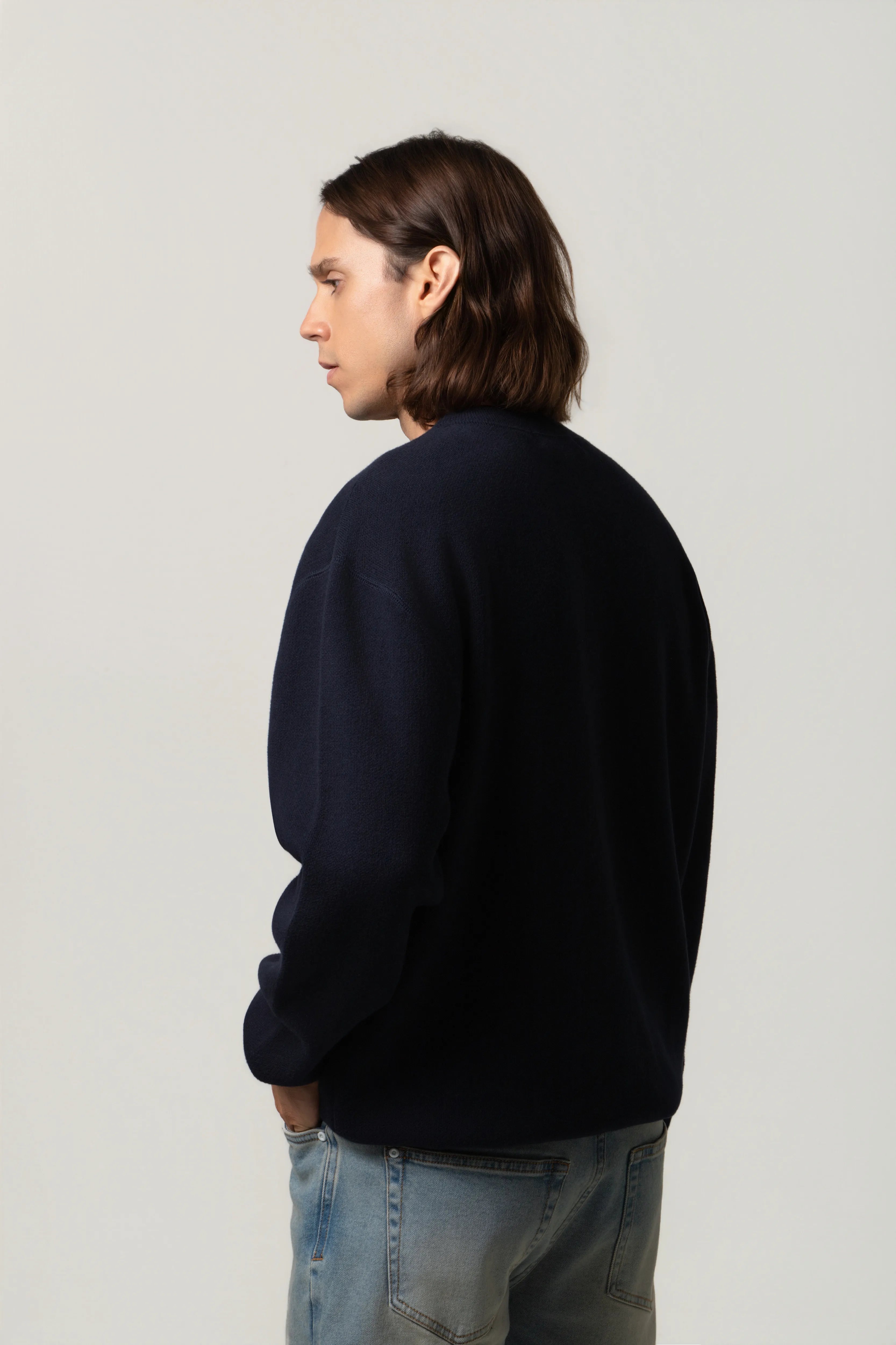 SWEATER CERRADO COLOR AZUL OSCURO