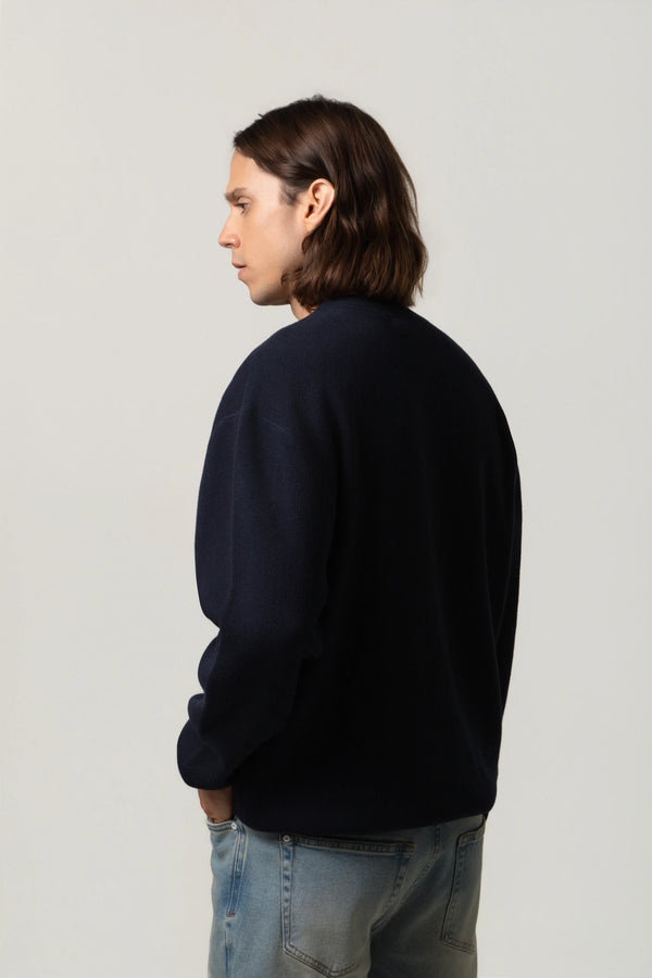 SWEATER CERRADO COLOR AZUL OSCURO