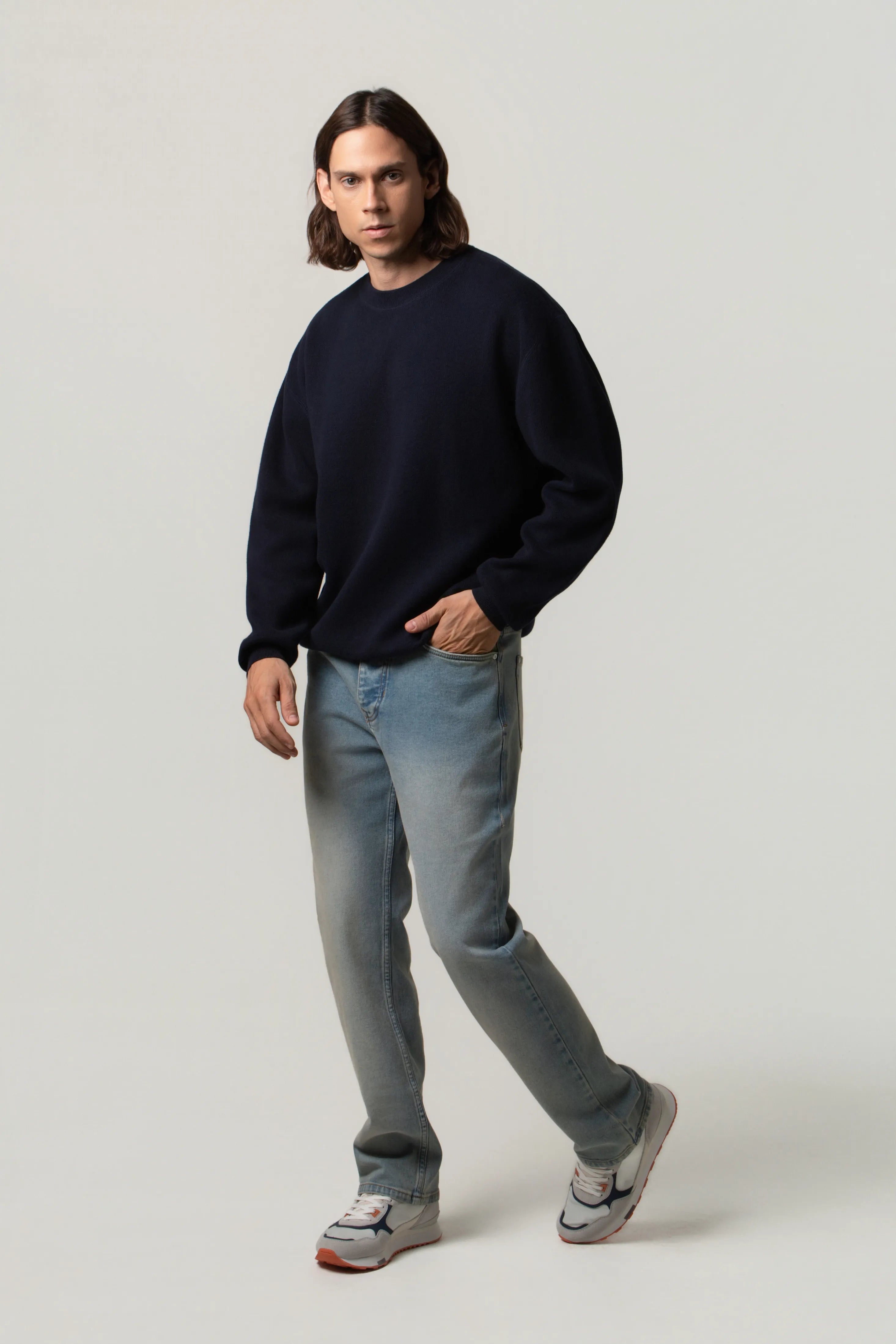 SWEATER CERRADO COLOR AZUL OSCURO