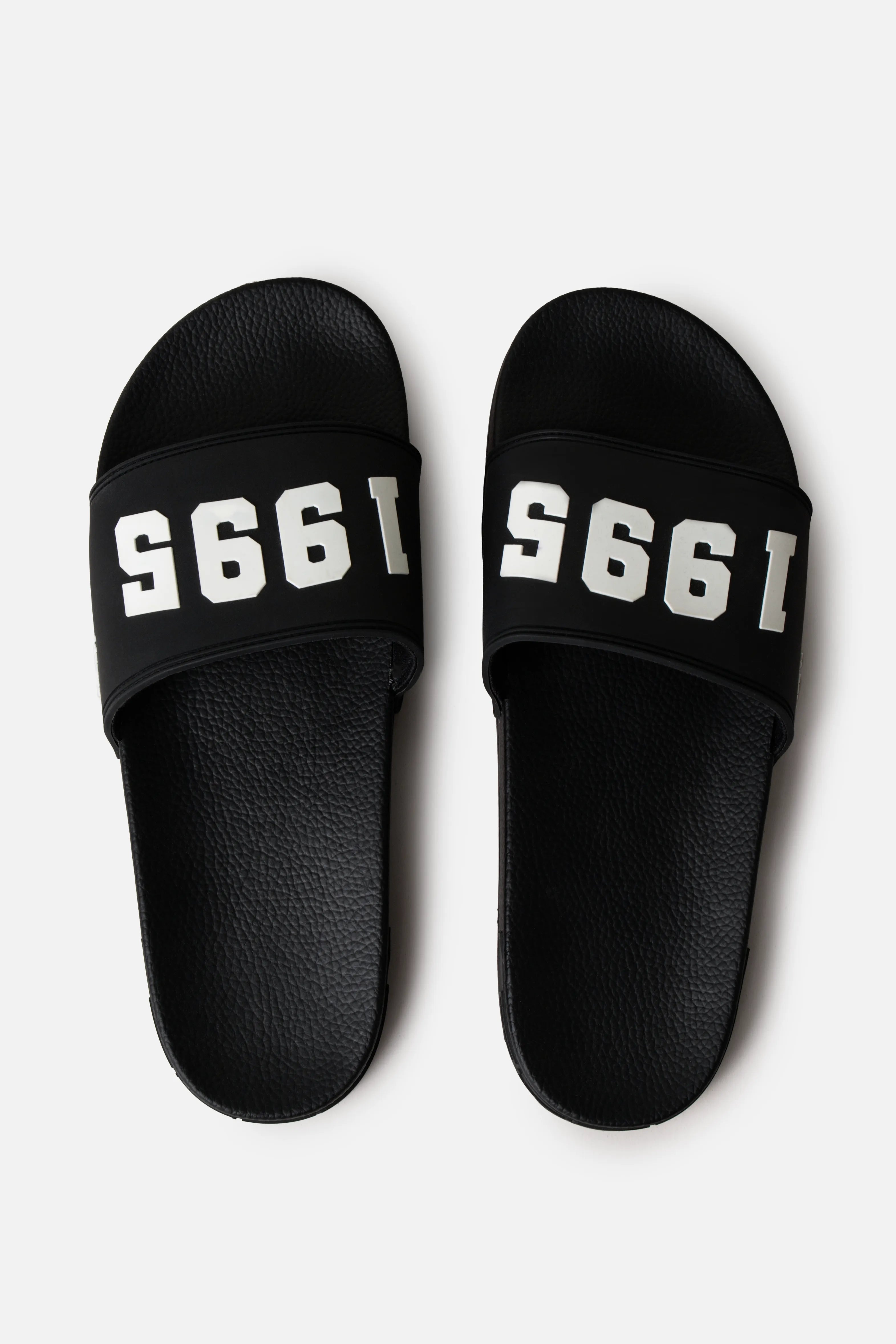 SANDALIAS TIPO PALA COLOR NEGRO