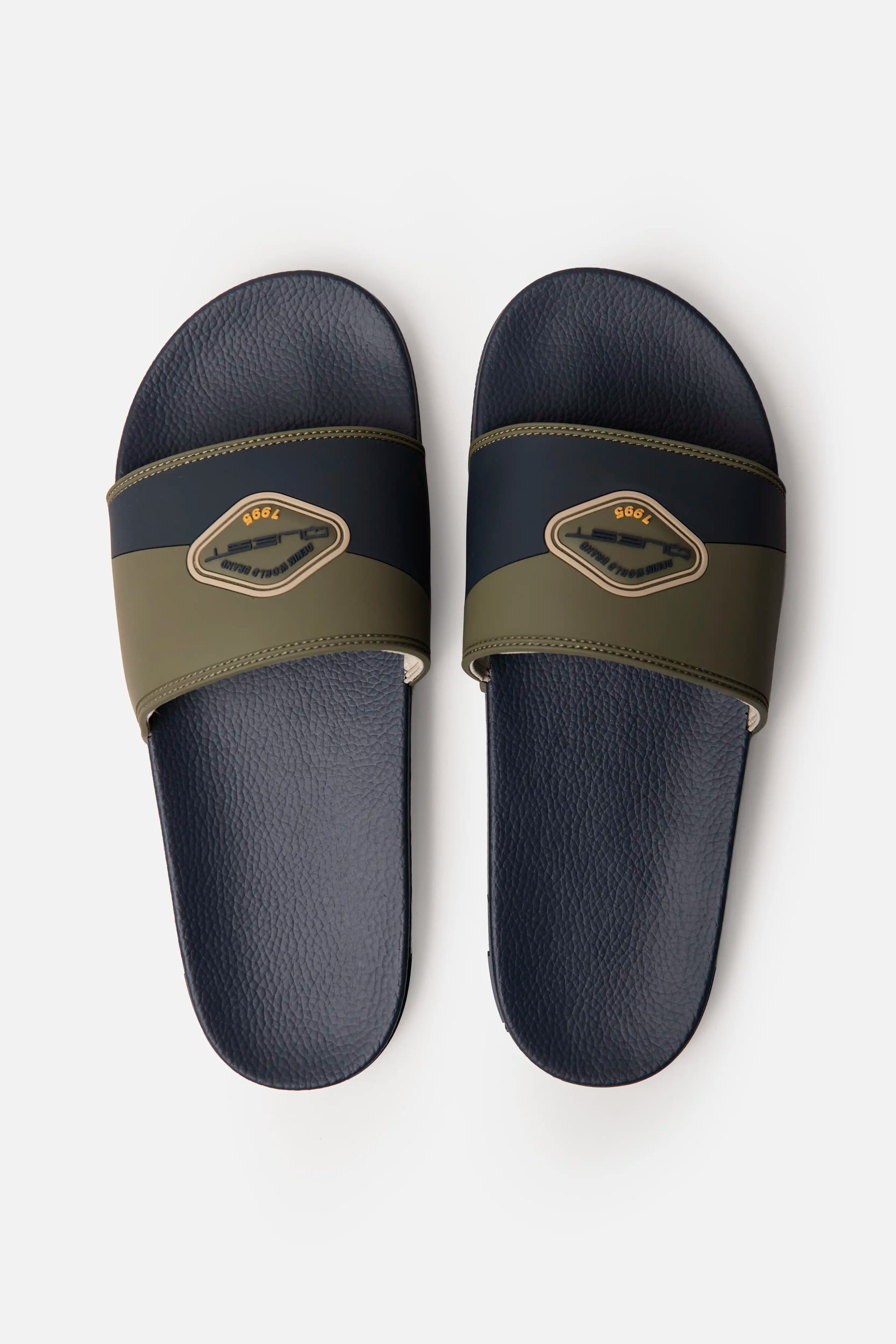 SANDALIAS TIPO PALA COLOR DARK OLIVA