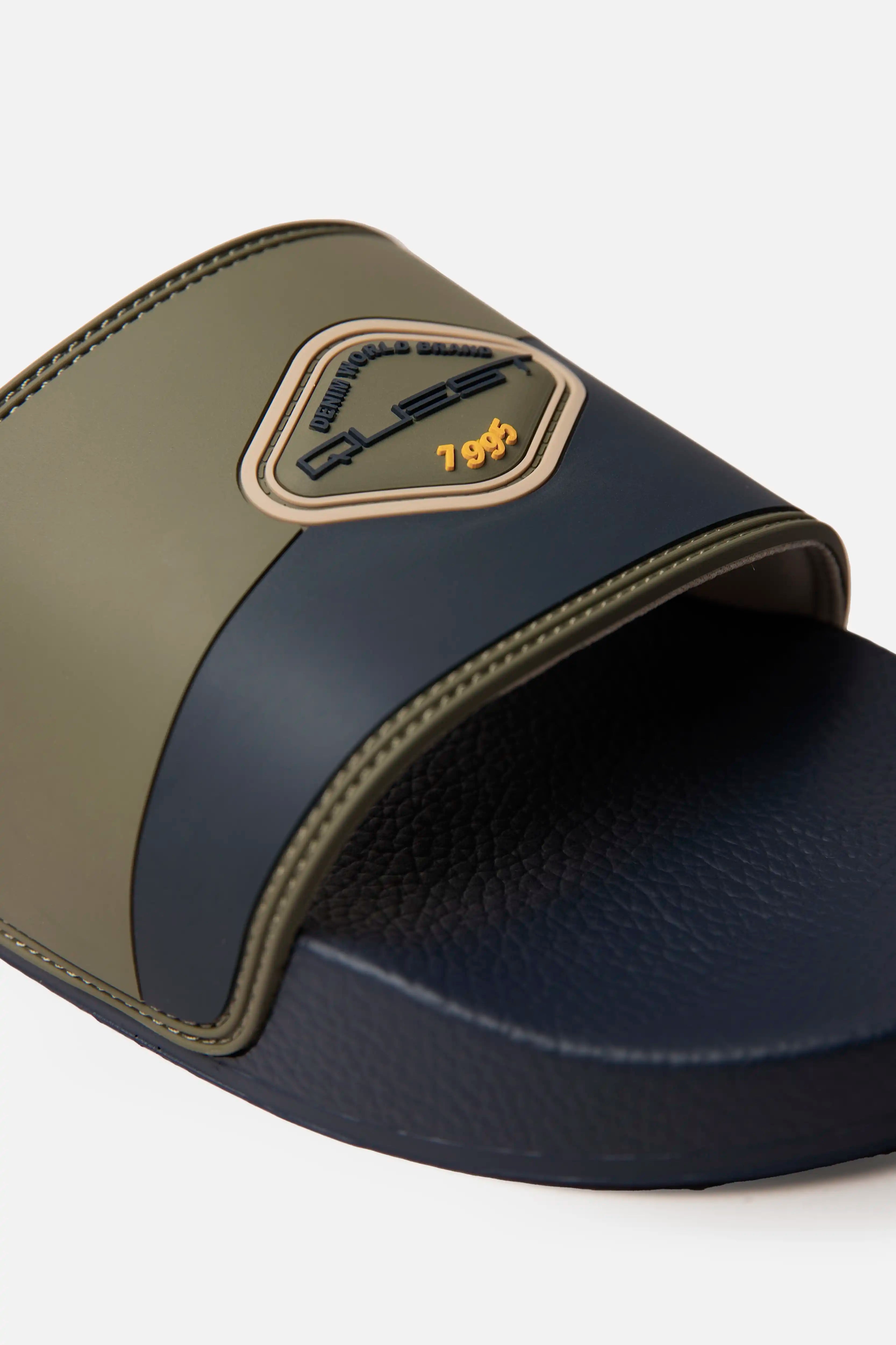 SANDALIAS TIPO PALA COLOR DARK OLIVA