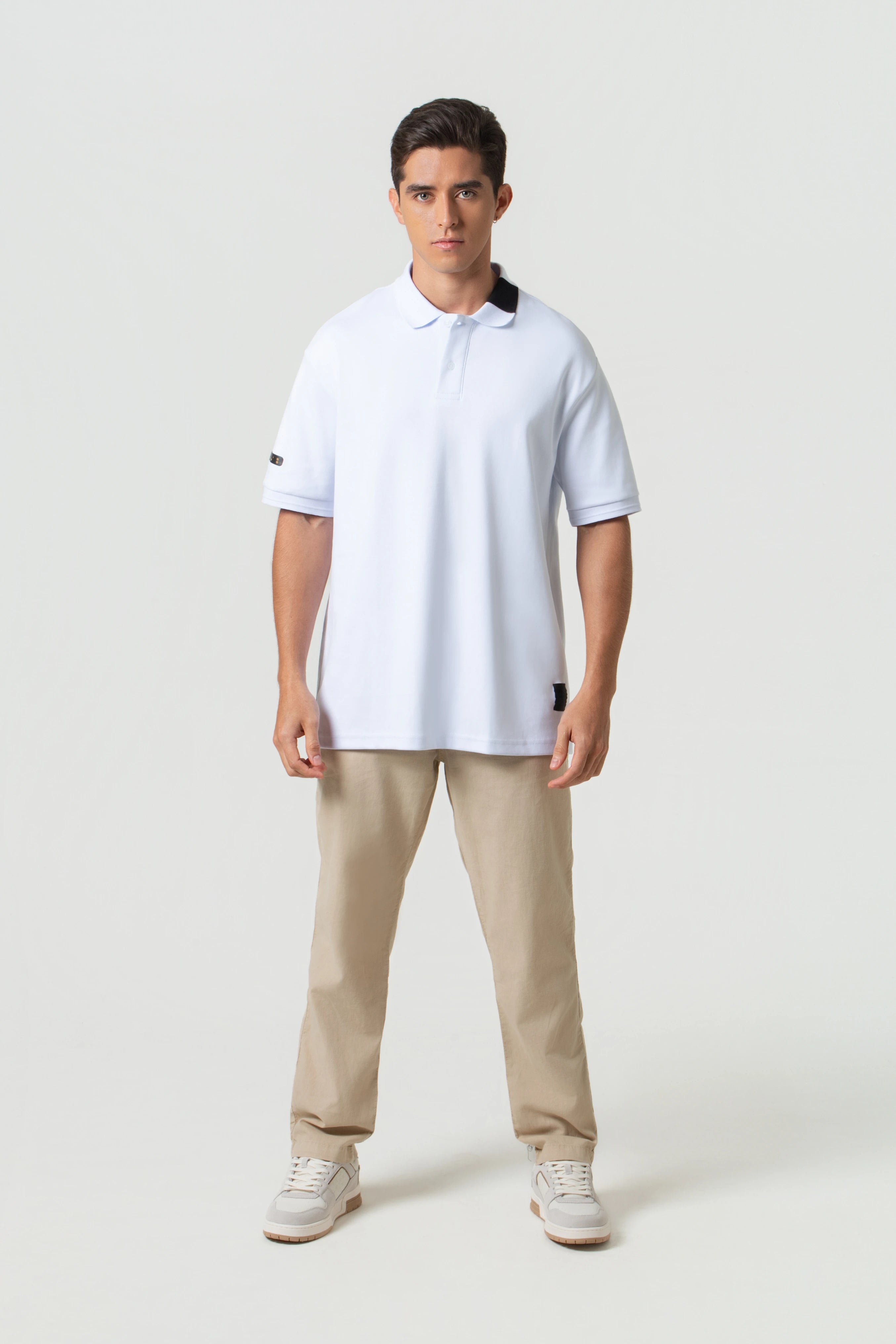 POLO MANGA CORTA COLOR BLANCO OPTICO