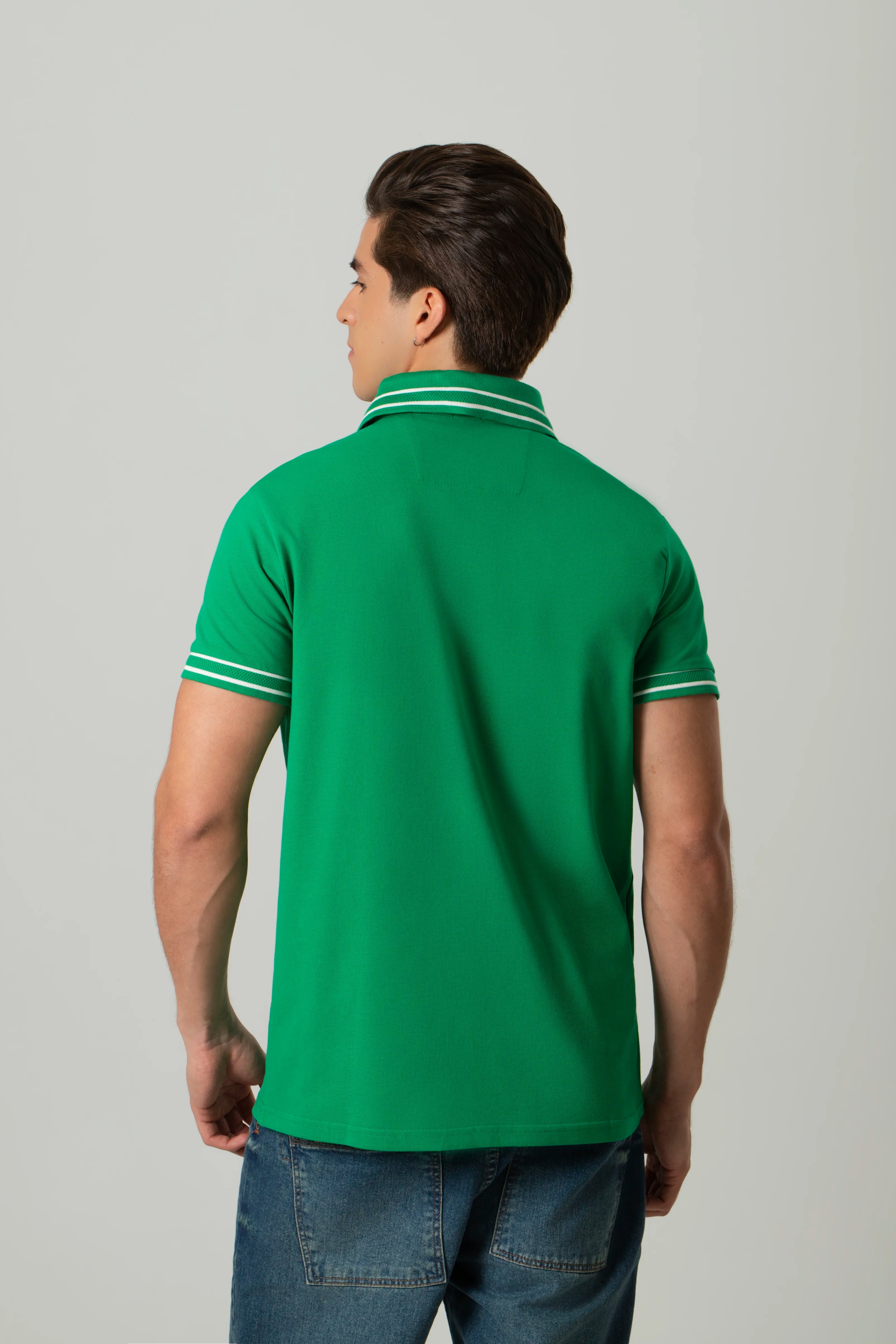 POLO MANGA CORTA COLOR VERDE VIBRANTE