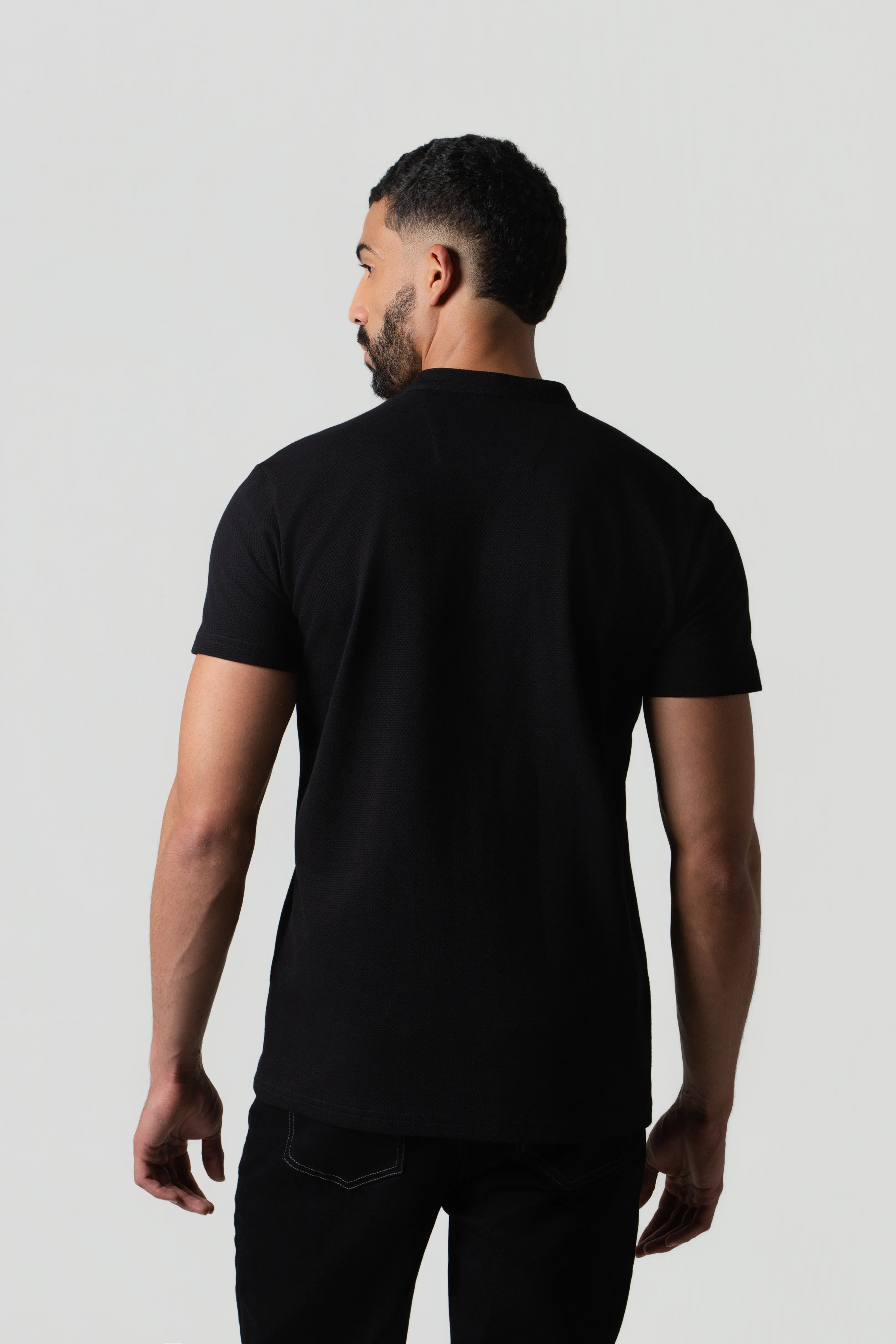 POLO MANGA LARGA COLOR NEGRO